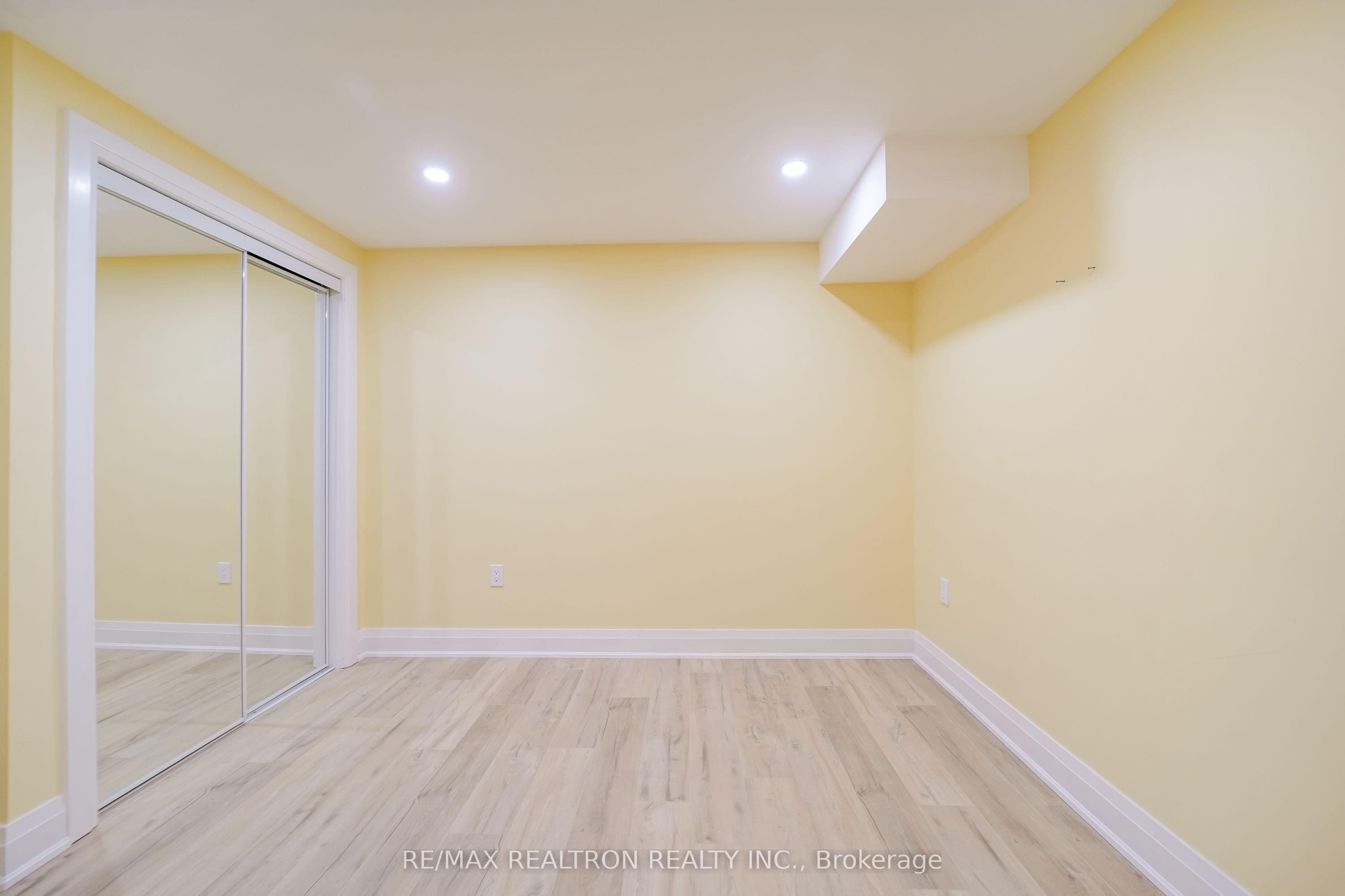 96 Hoile Drive Property Photo 34