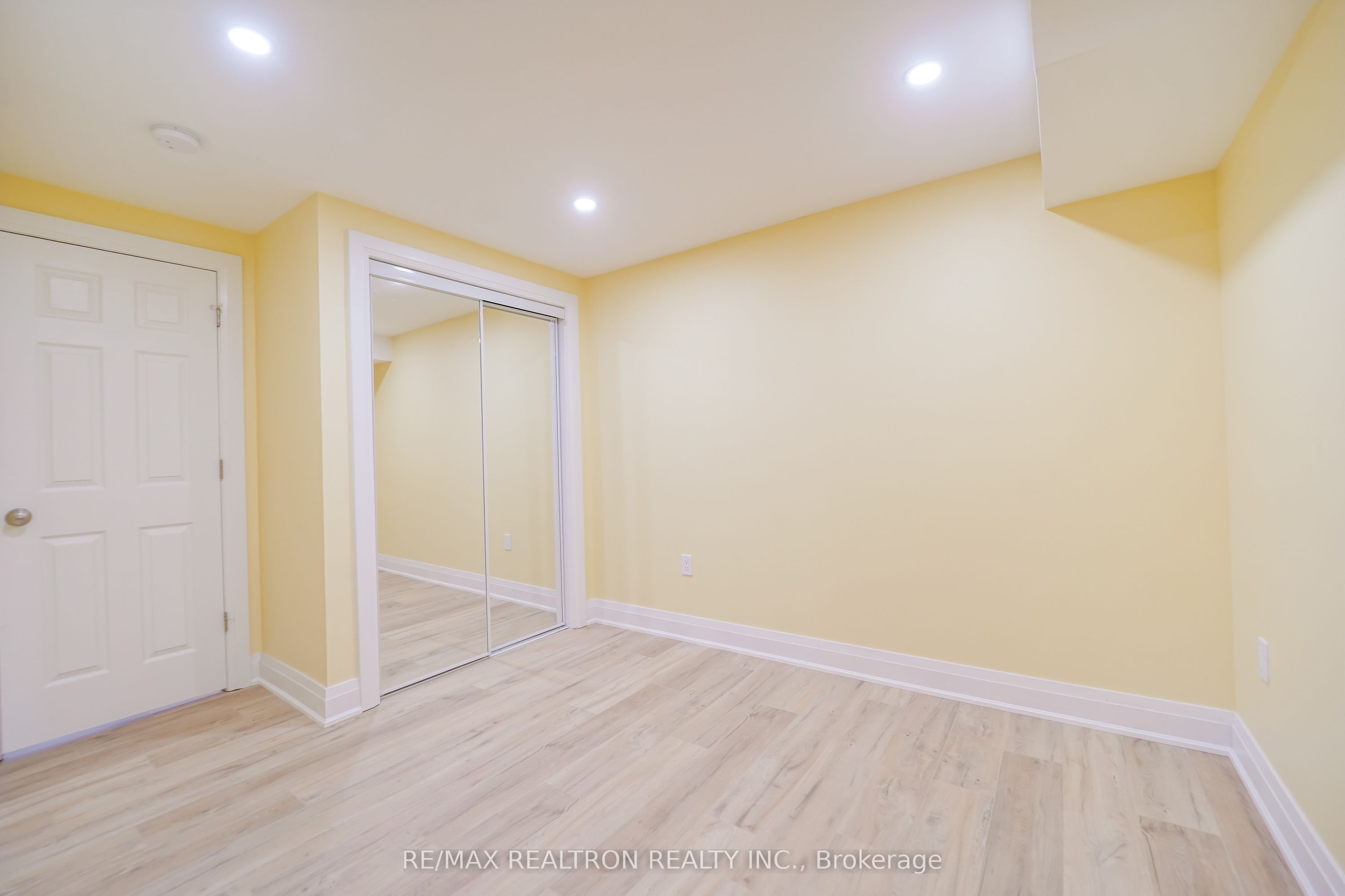 96 Hoile Drive Property Photo 35