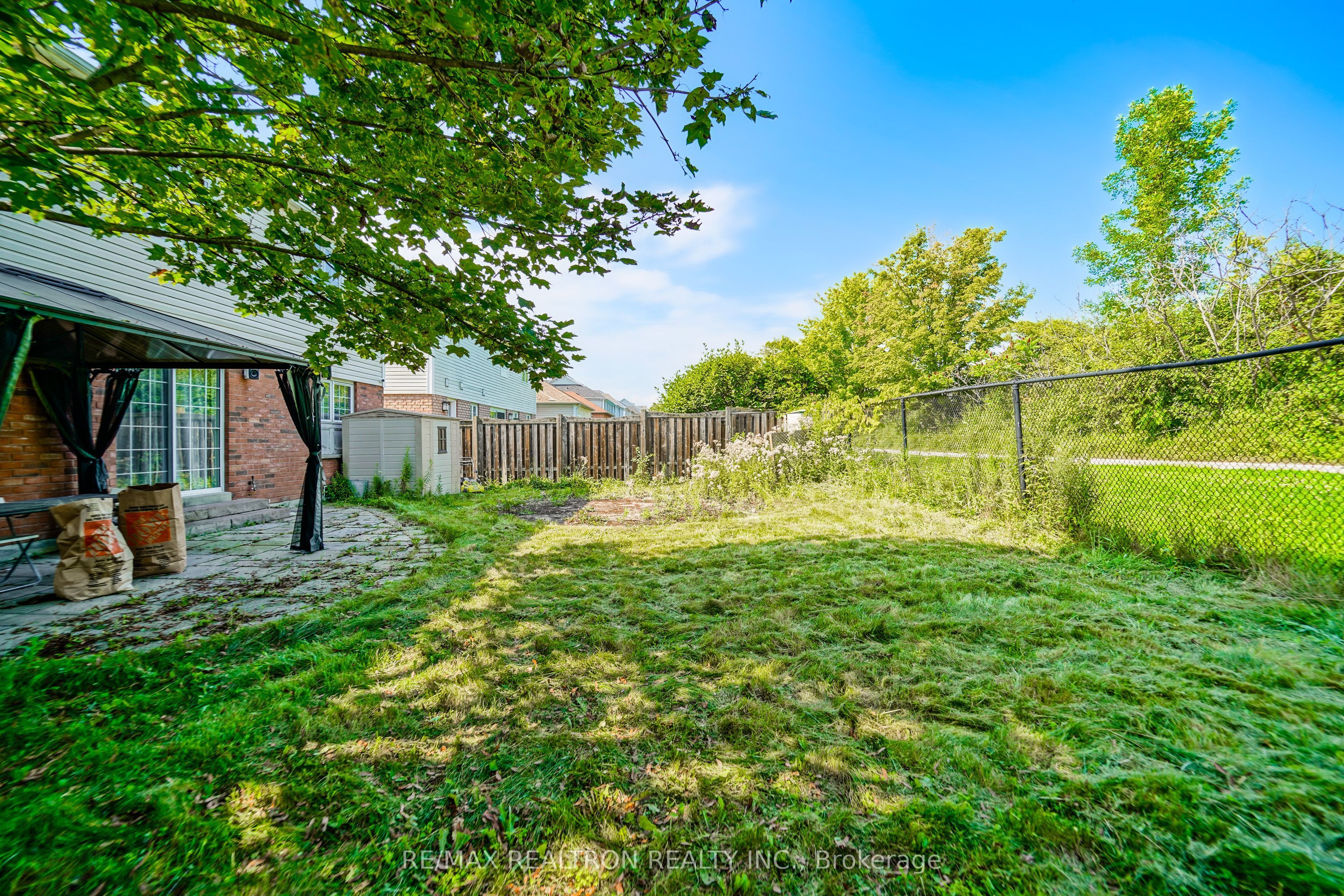 96 Hoile Drive Property Photo 40