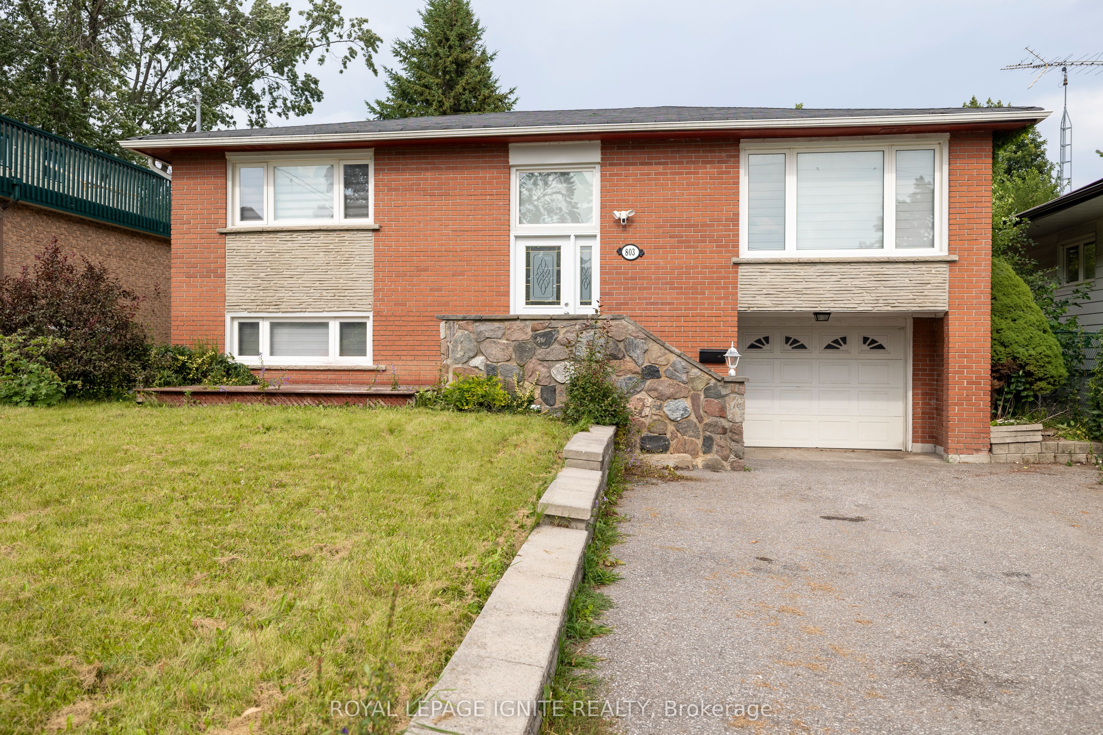803 Fairview Avenue Property Photo 1