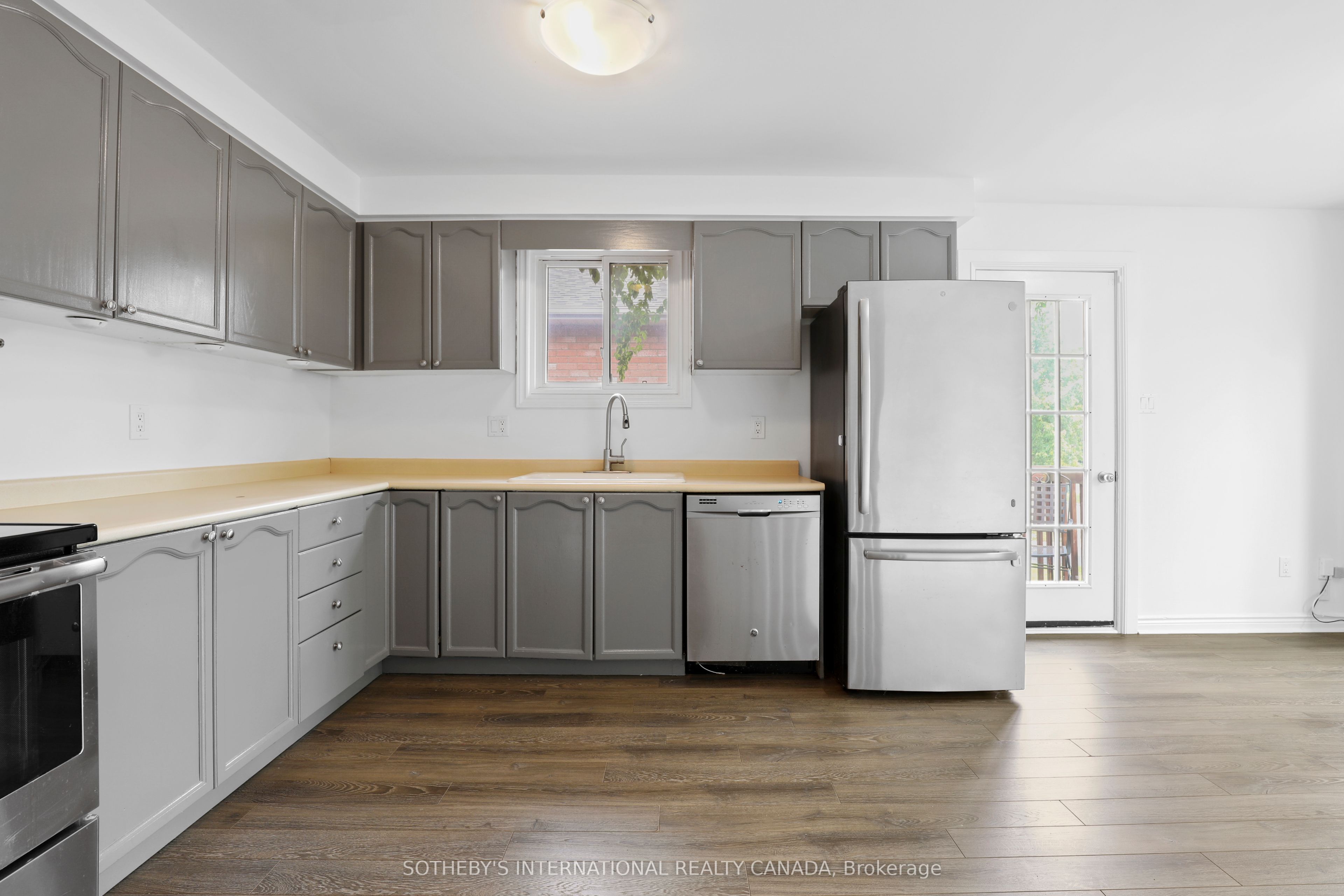 12 Dunkin Avenue Property Photo 11