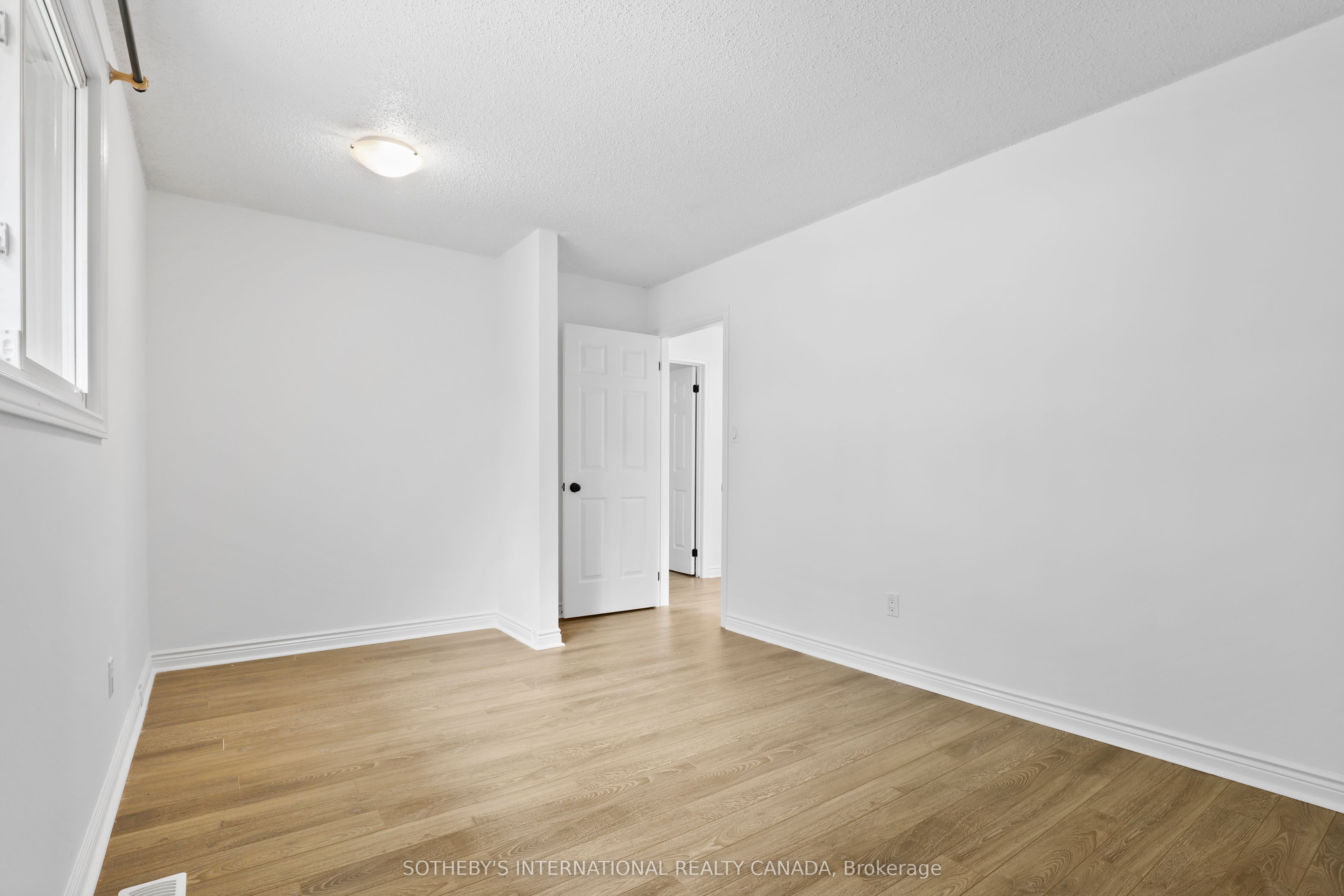 12 Dunkin Avenue Property Photo 18