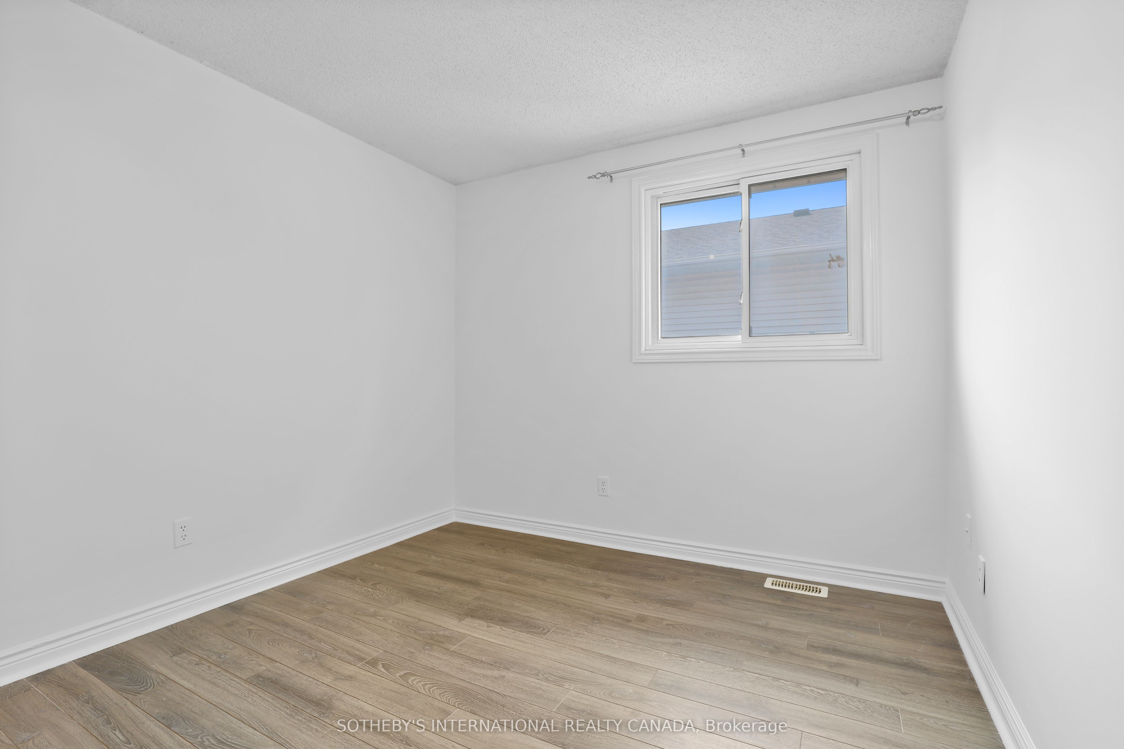12 Dunkin Avenue Property Photo 21