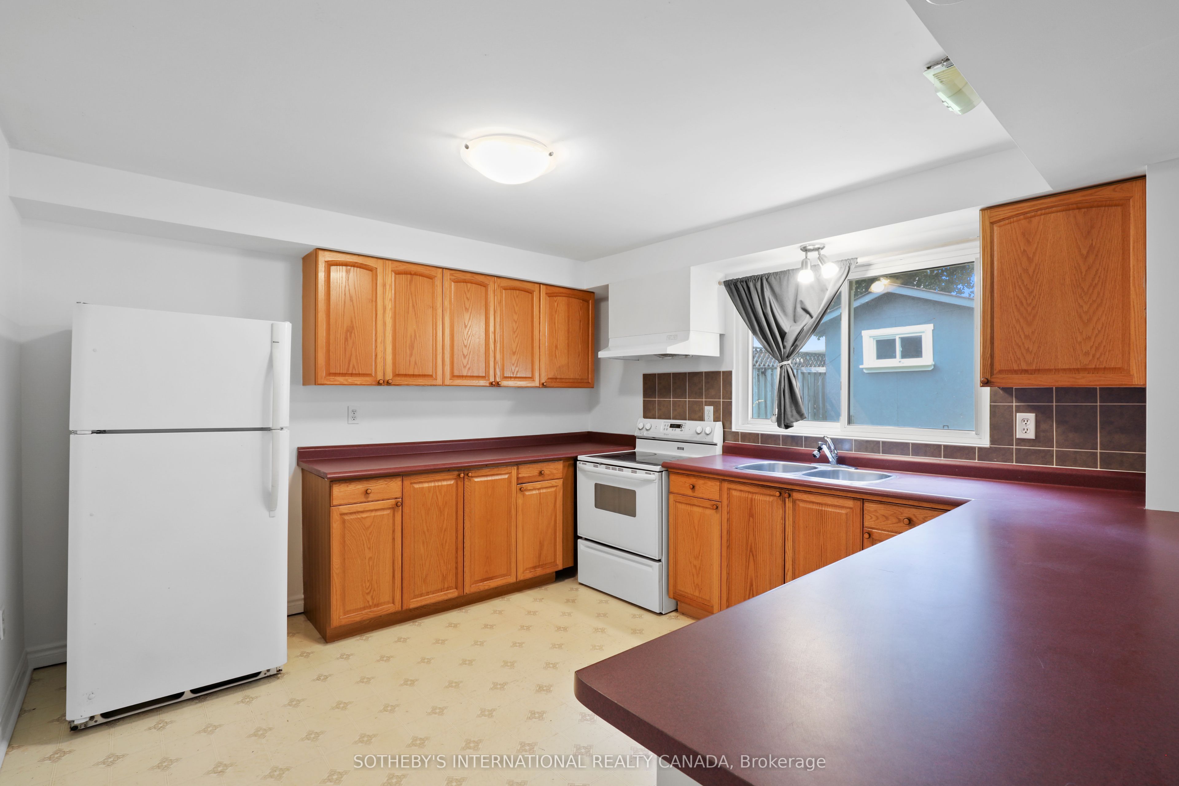 12 Dunkin Avenue Property Photo 29