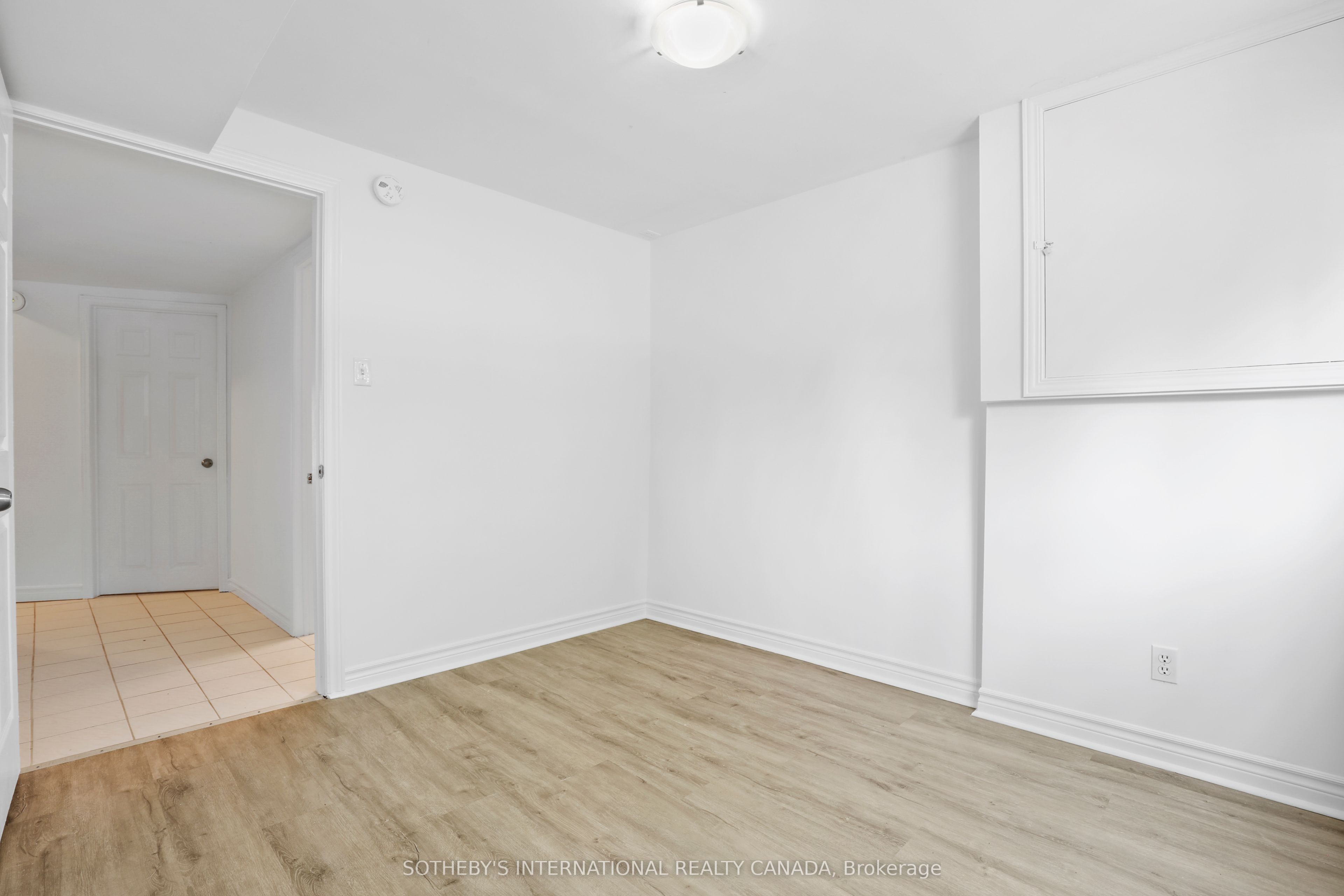 12 Dunkin Avenue Property Photo 32