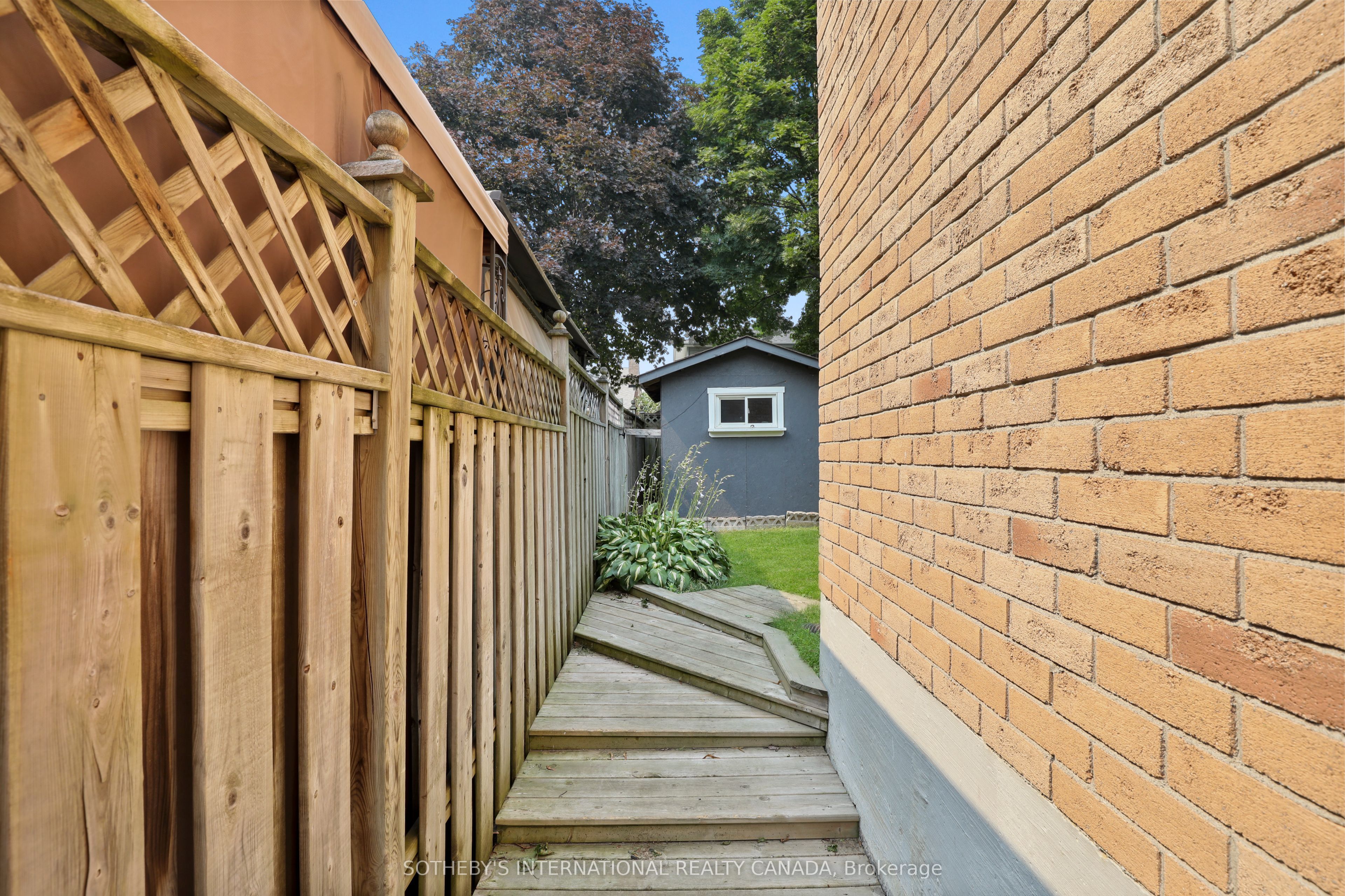 12 Dunkin Avenue Property Photo 37