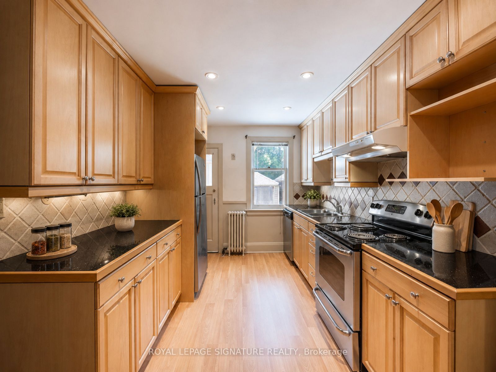 511 Donlands Avenue Property Photo 12