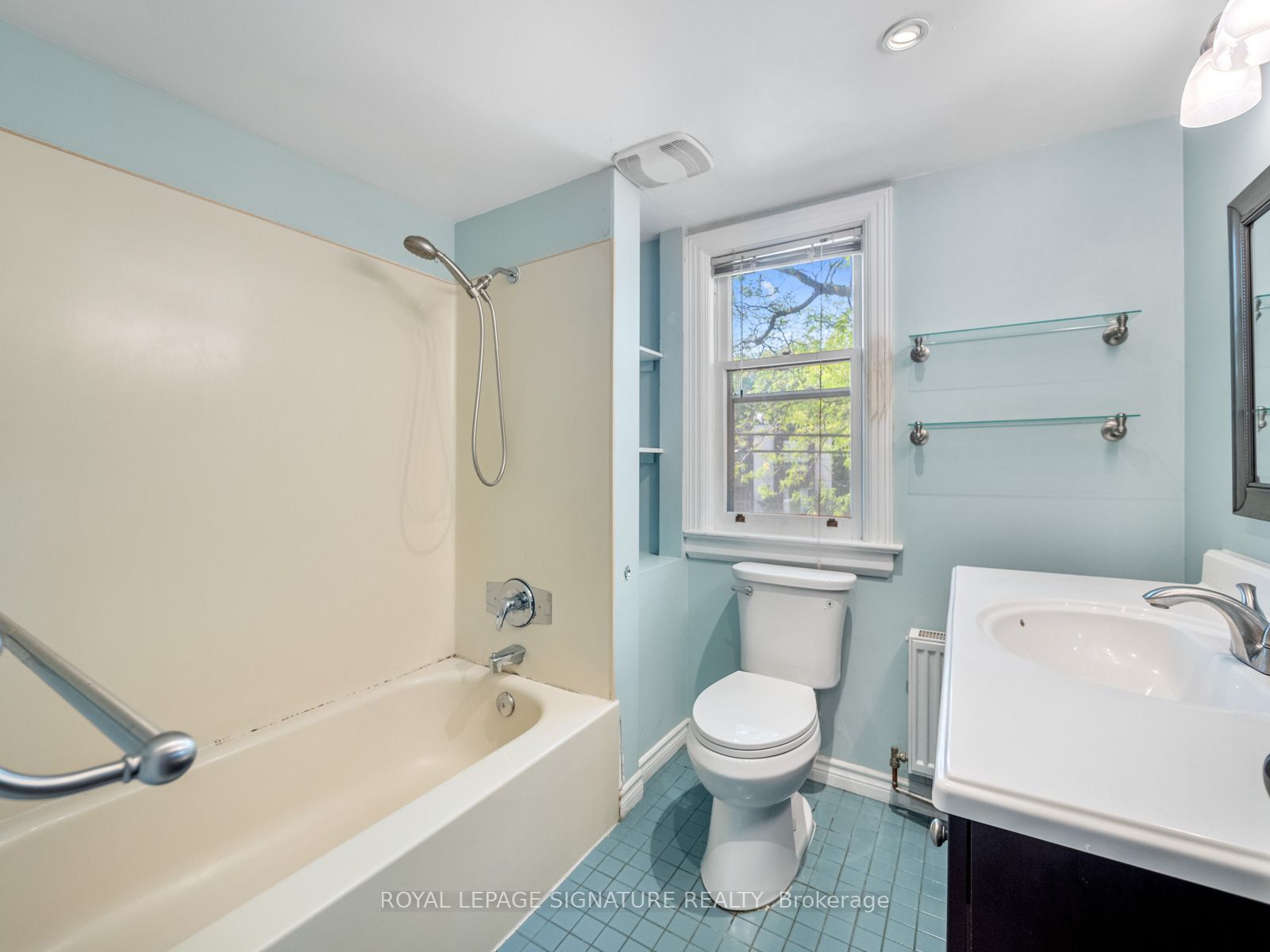 511 Donlands Avenue Property Photo 19