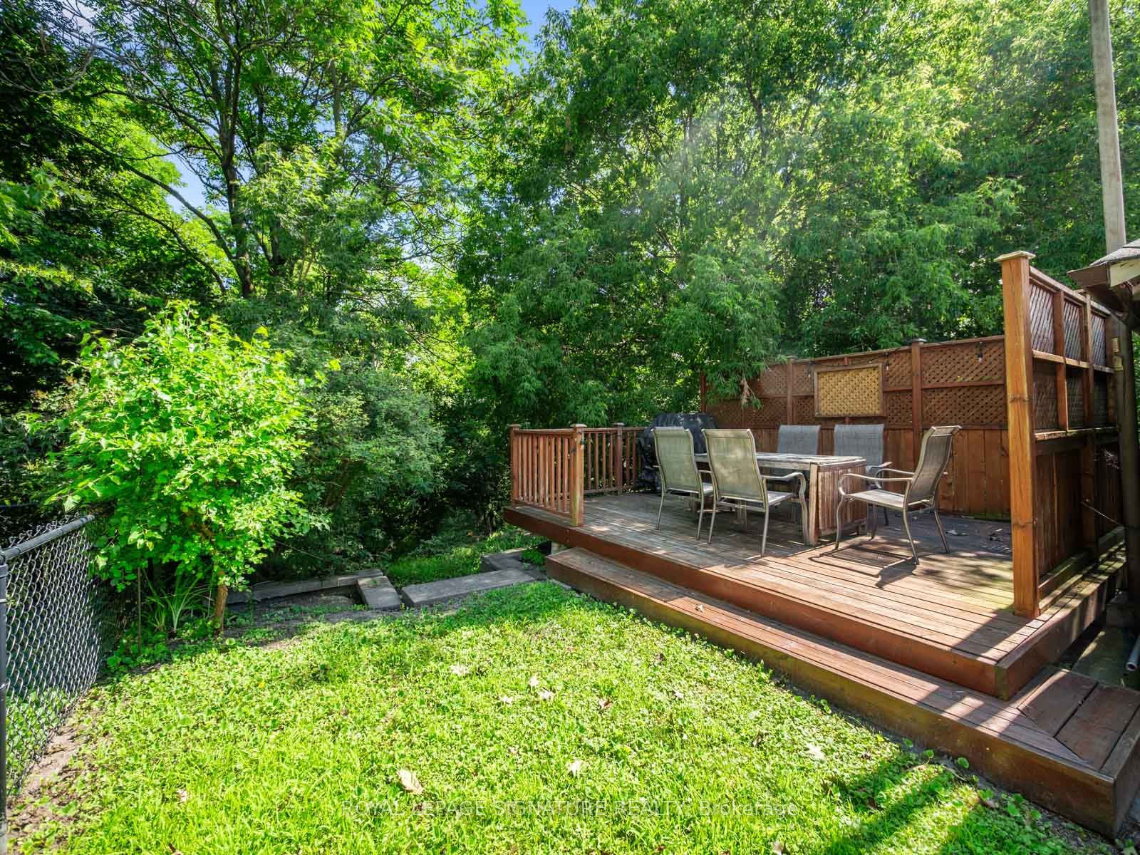 511 Donlands Avenue Property Photo 36