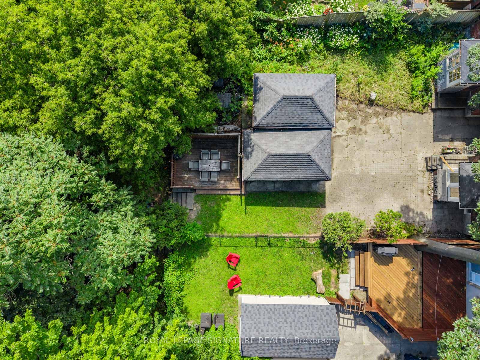 511 Donlands Avenue Property Photo 38