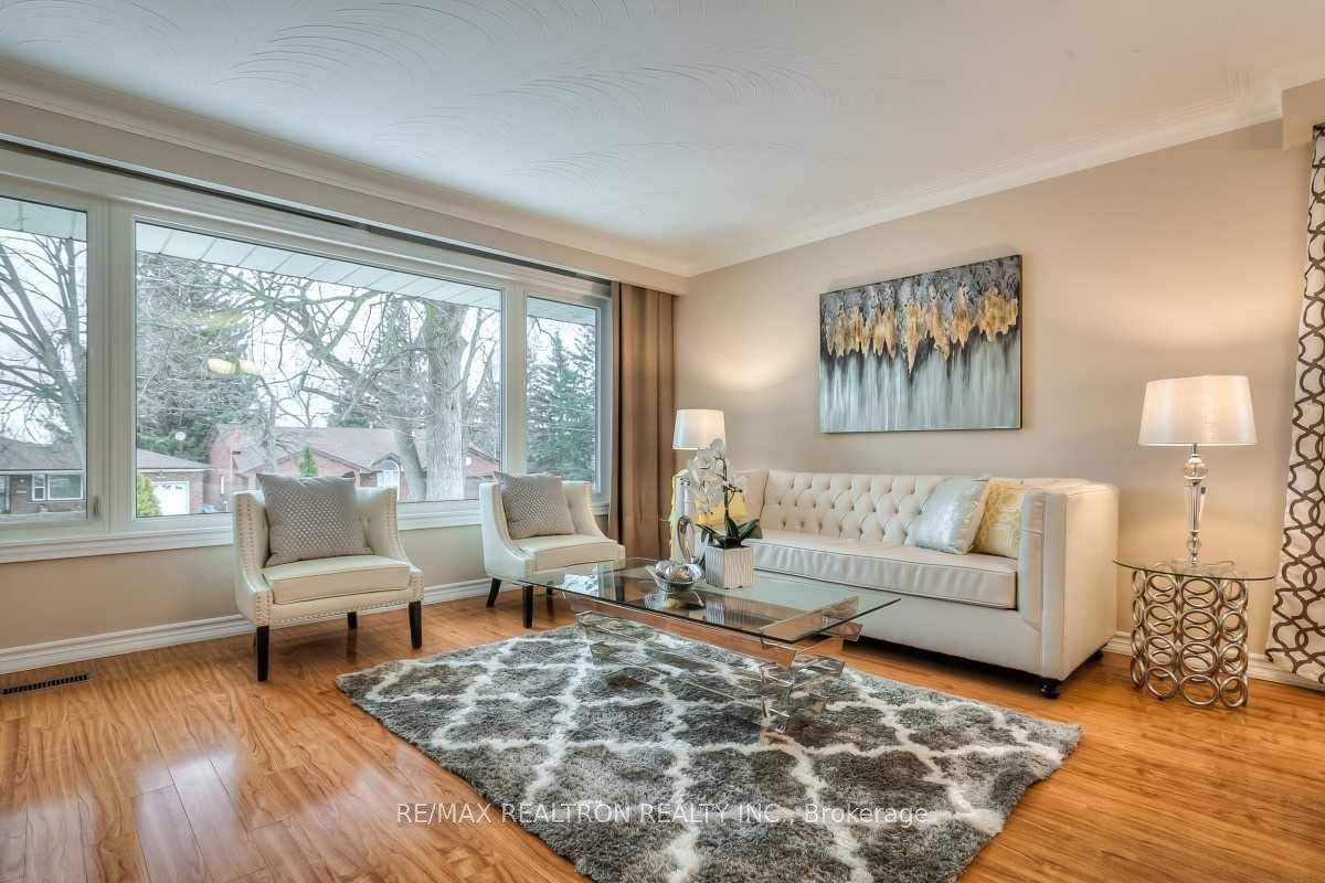 101 Dunelm Street Property Photo 3