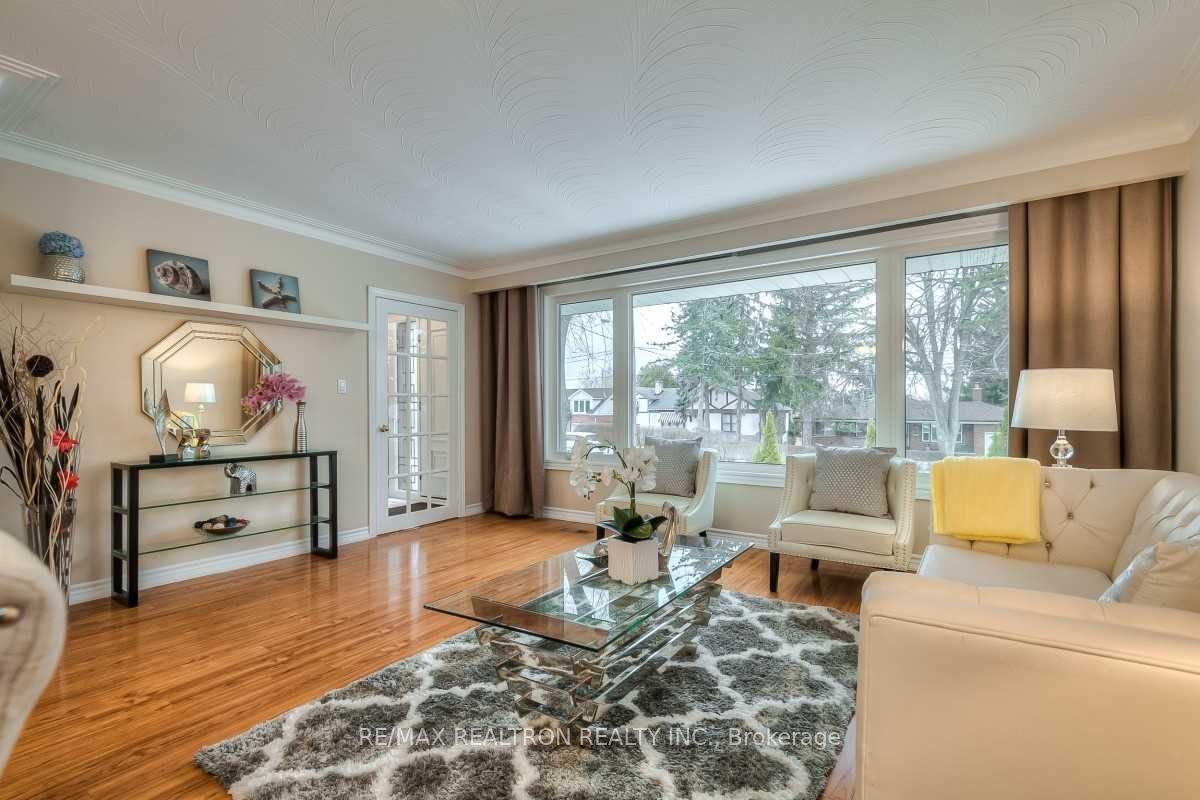 101 Dunelm Street Property Photo 4