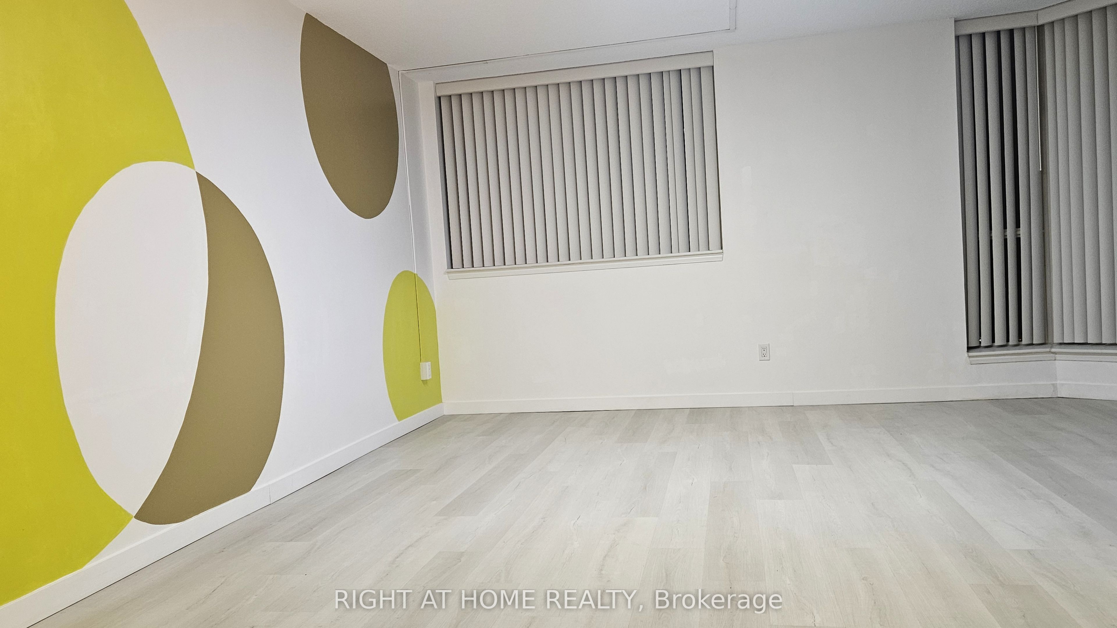 2460 Eglinton Avenue E 1714 Property Photo 8