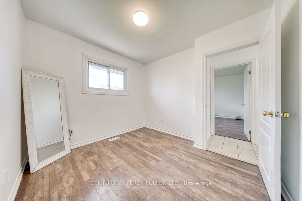 381 Conant Street Property Photo 16