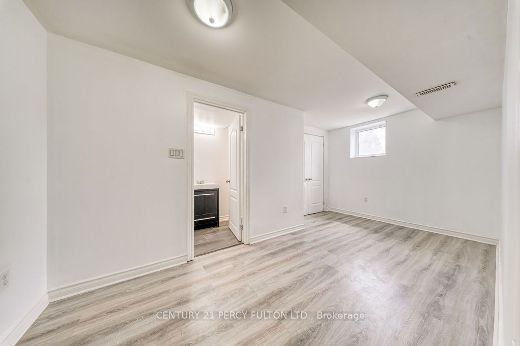 381 Conant Street Property Photo 17