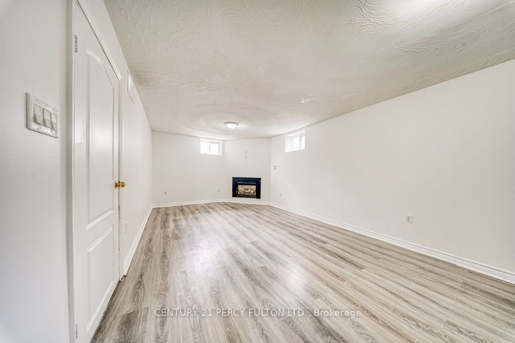 381 Conant Street Property Photo 35