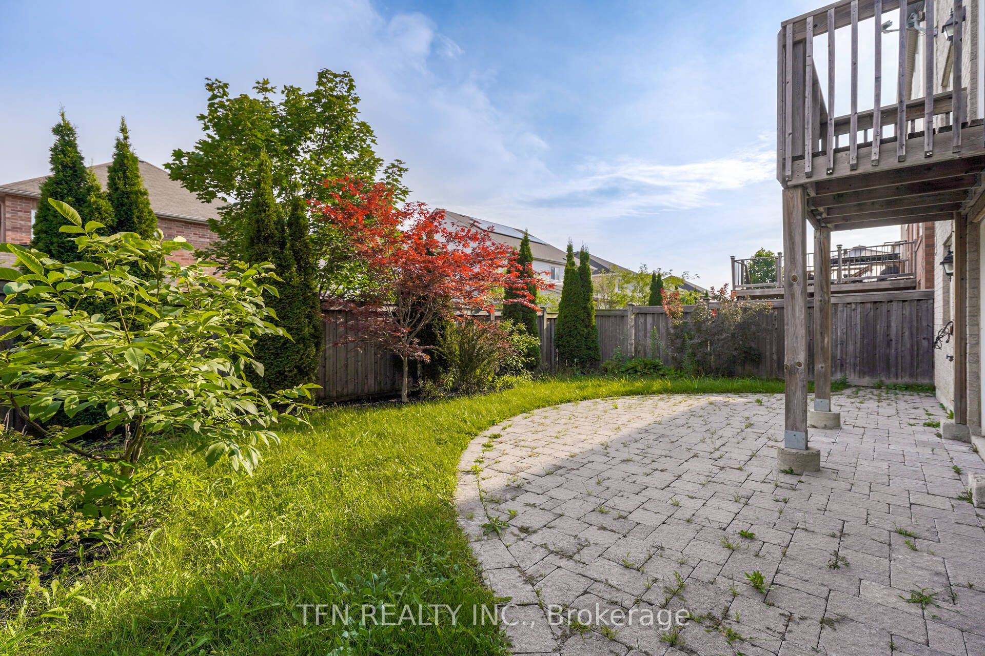 1648 Pennel Drive Upper Property Photo 38