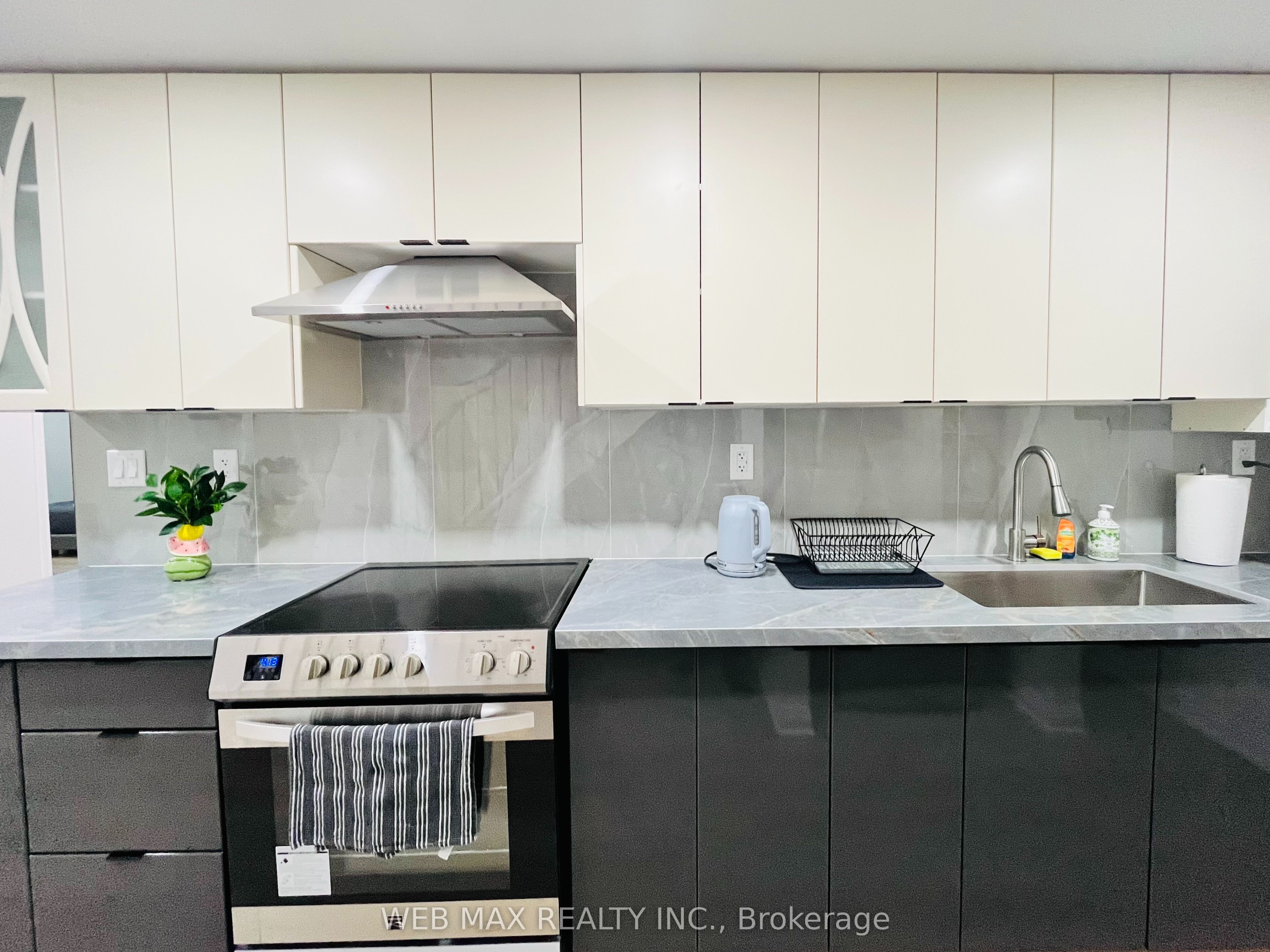 43 Claridge Crescent Property Photo 7