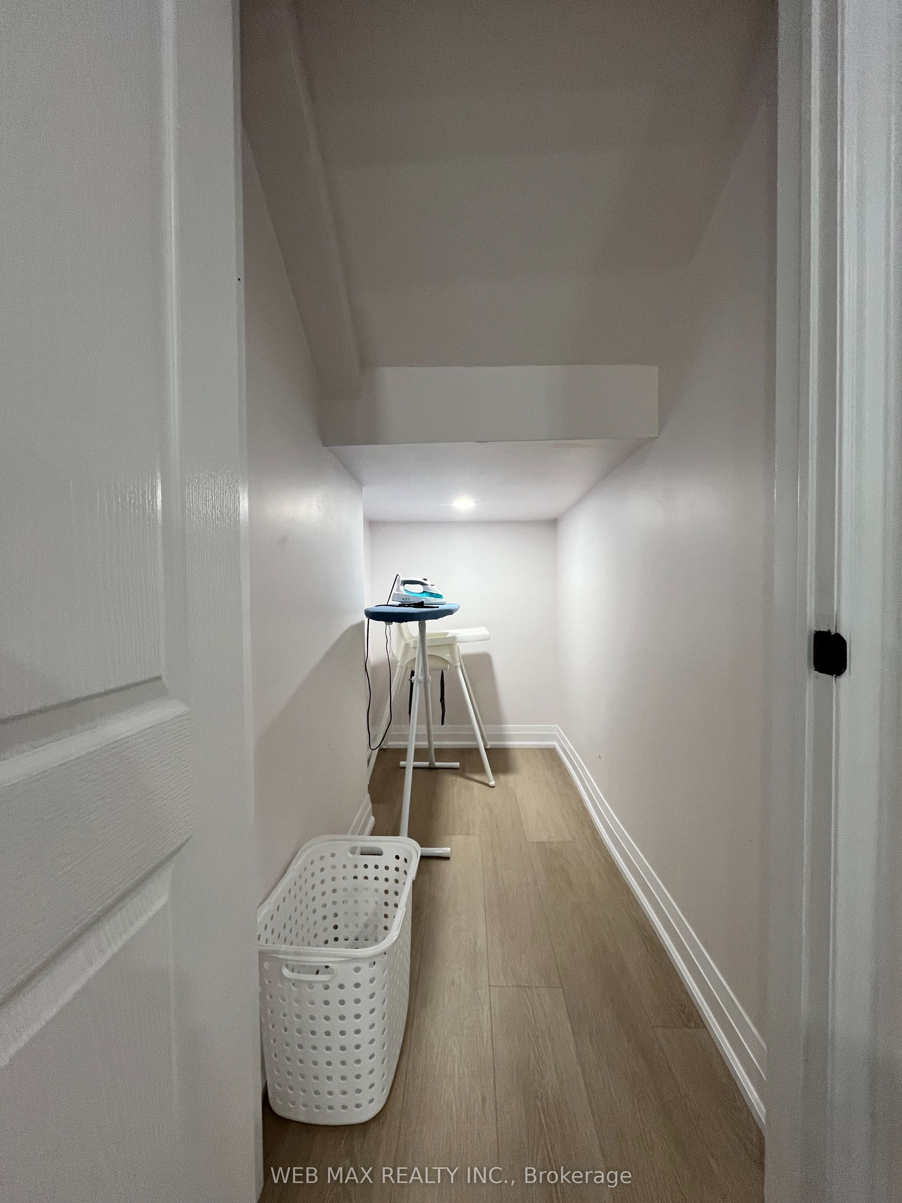 43 Claridge Crescent Property Photo 16