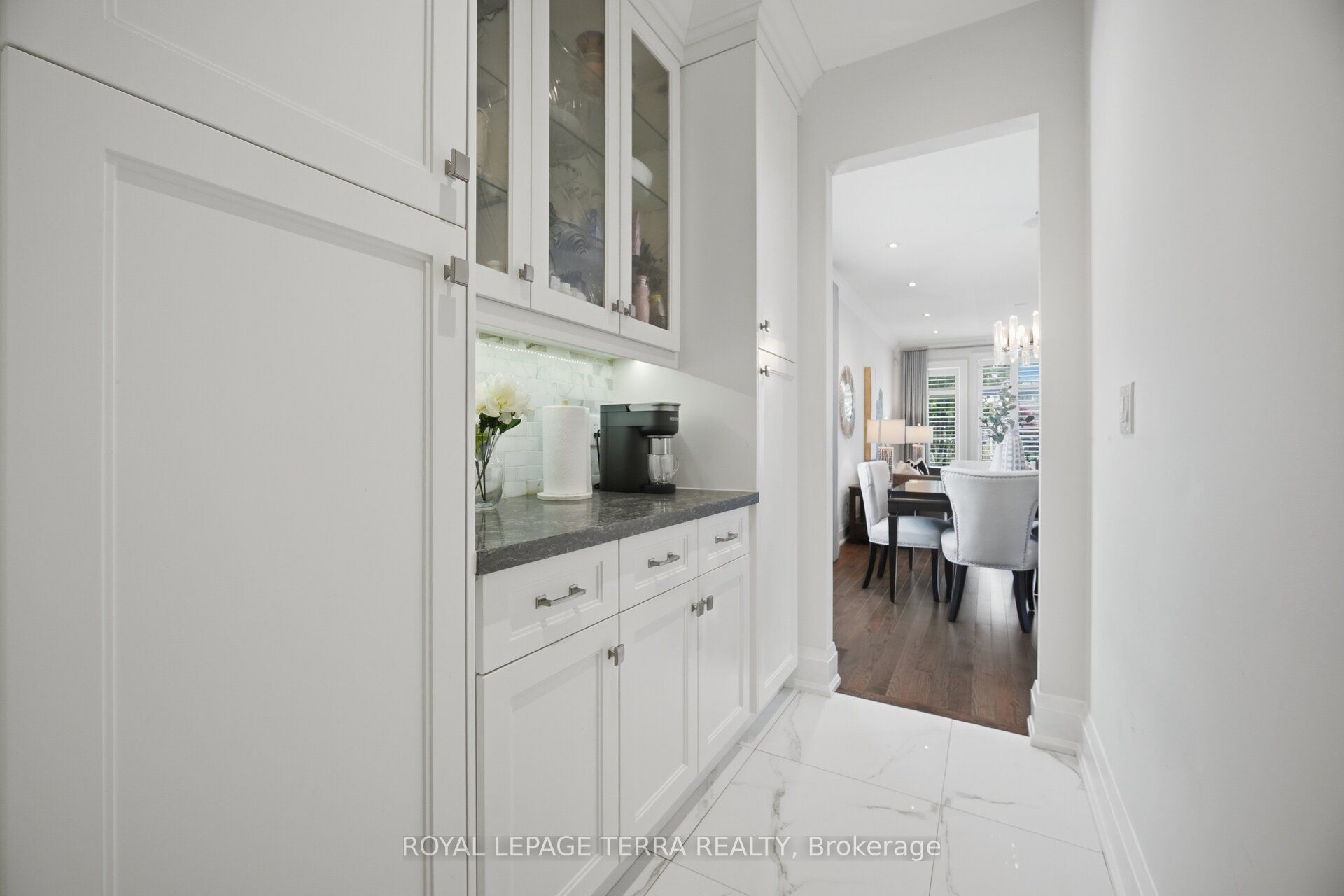 27 Minford Avenue Property Photo 10