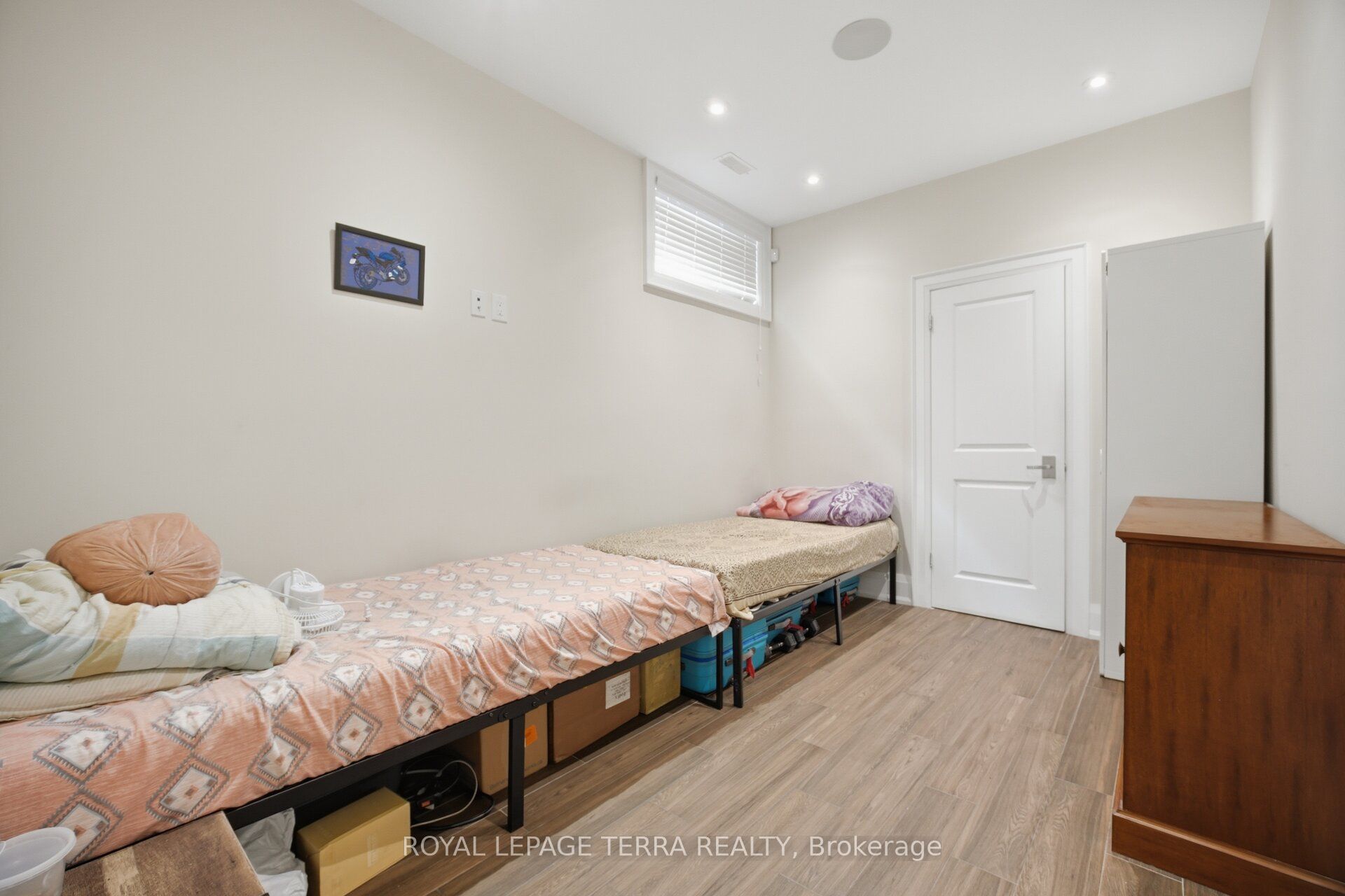 27 Minford Avenue Property Photo 43