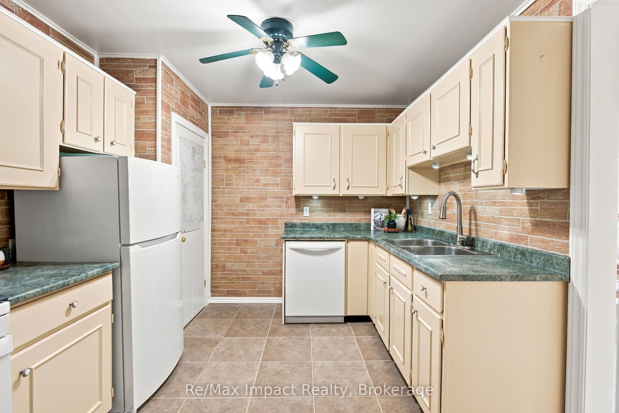 2347 Hancock Road Property Photo 12