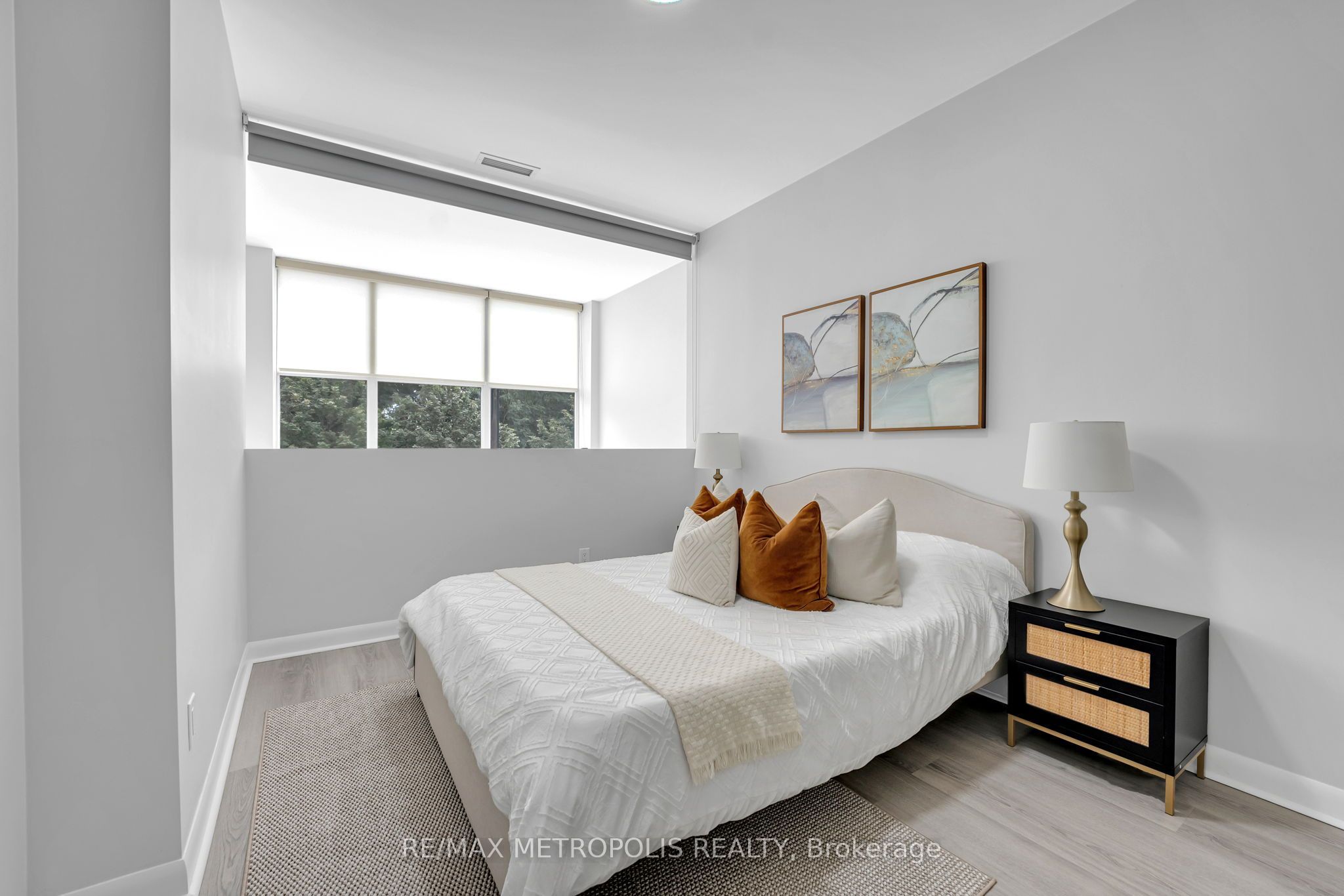 180 Borough Drive Property Photo 31
