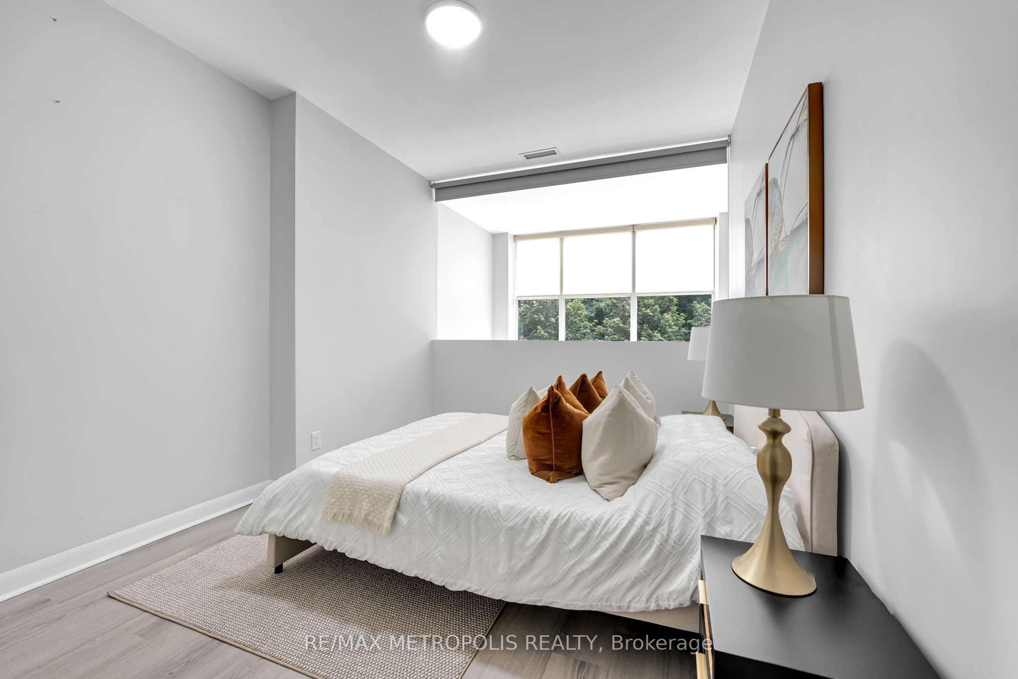 180 Borough Drive Property Photo 32