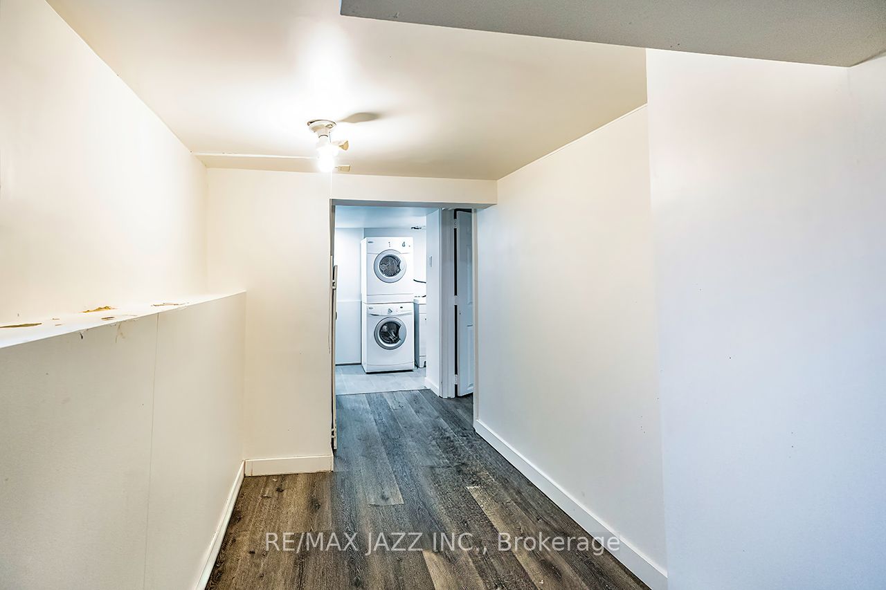 548 Front Street Property Photo 18