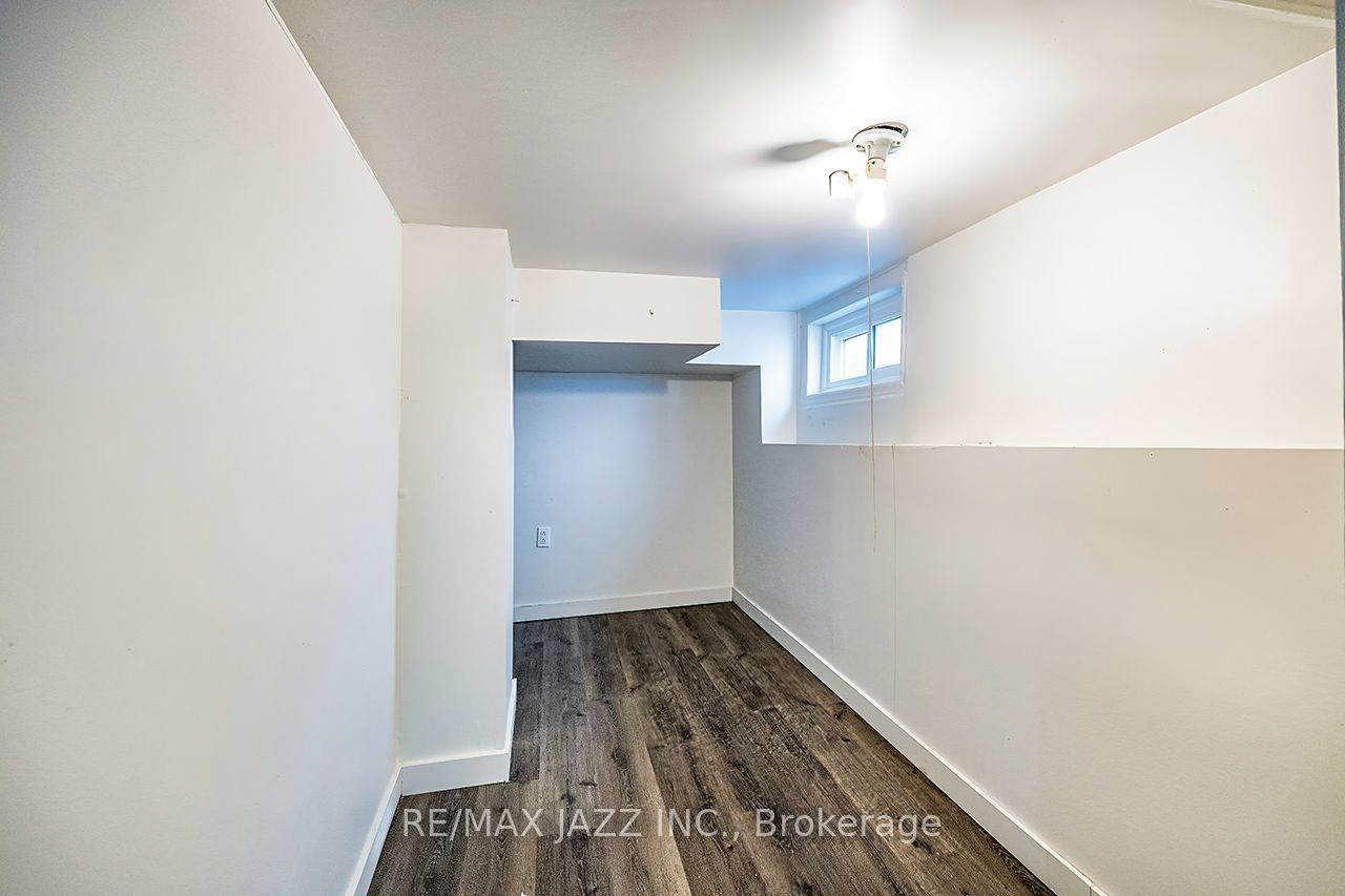 548 Front Street Property Photo 20