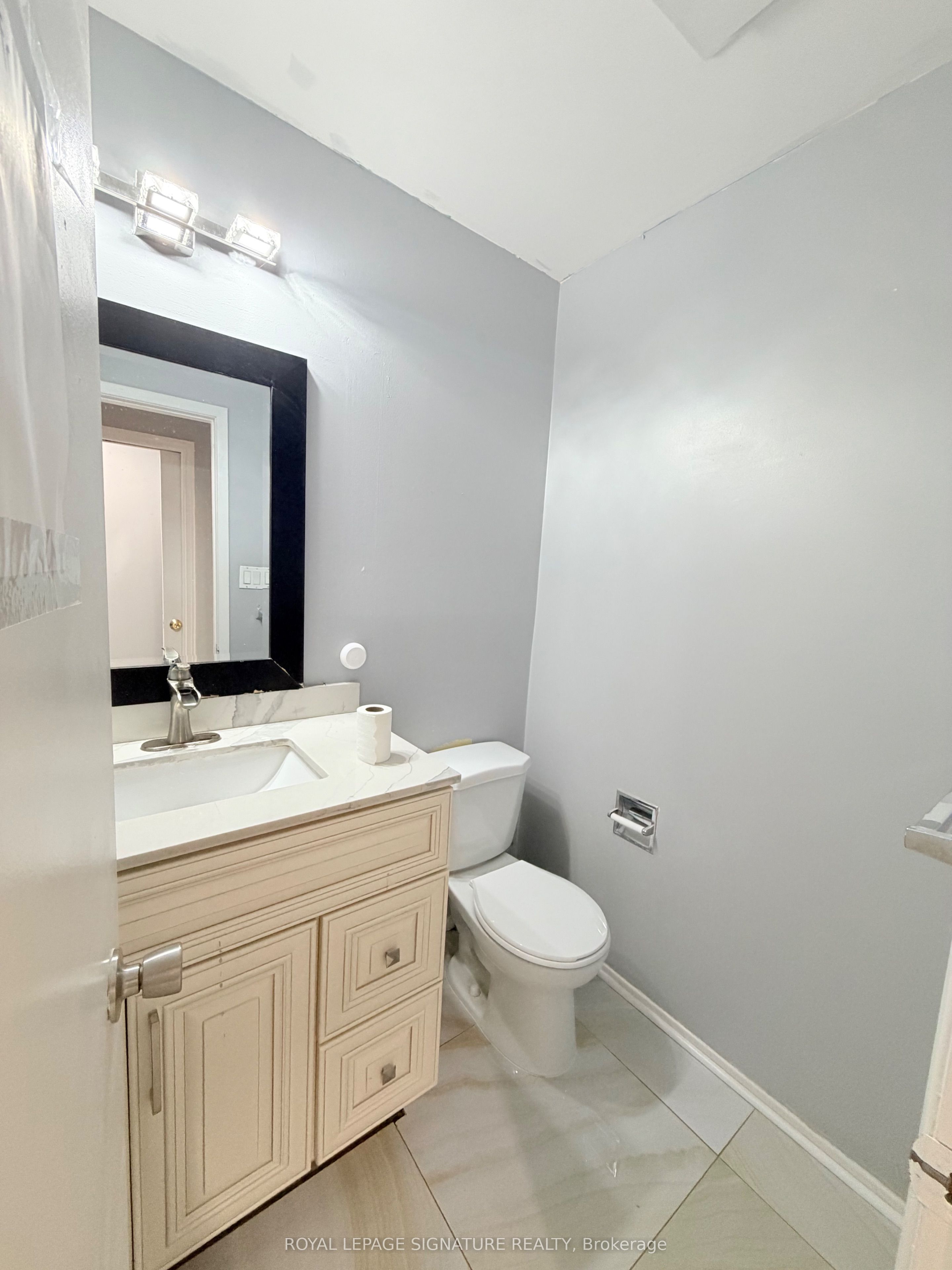 41 Broadbridge Drive Main And Upper Property Photo 9