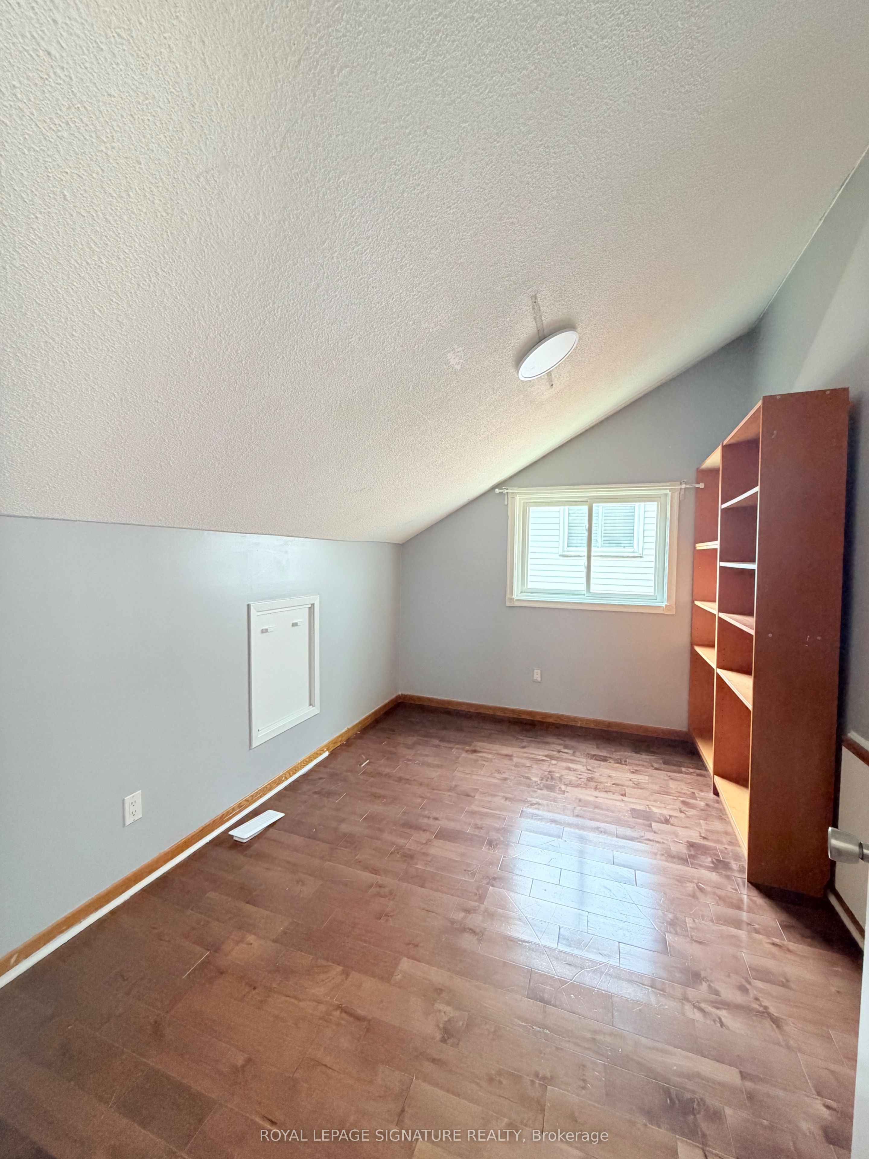 41 Broadbridge Drive Main And Upper Property Photo 16