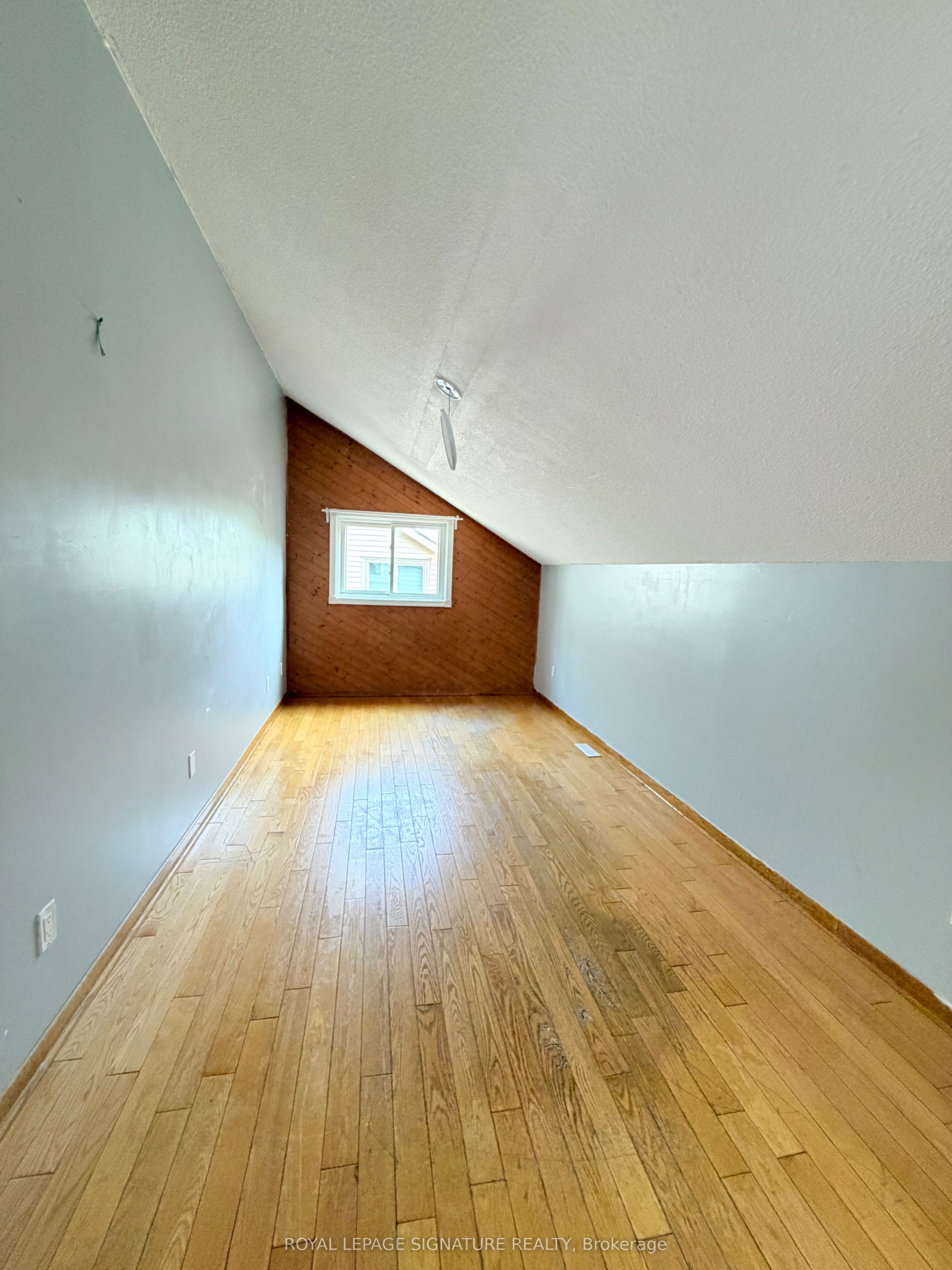 41 Broadbridge Drive Main And Upper Property Photo 17