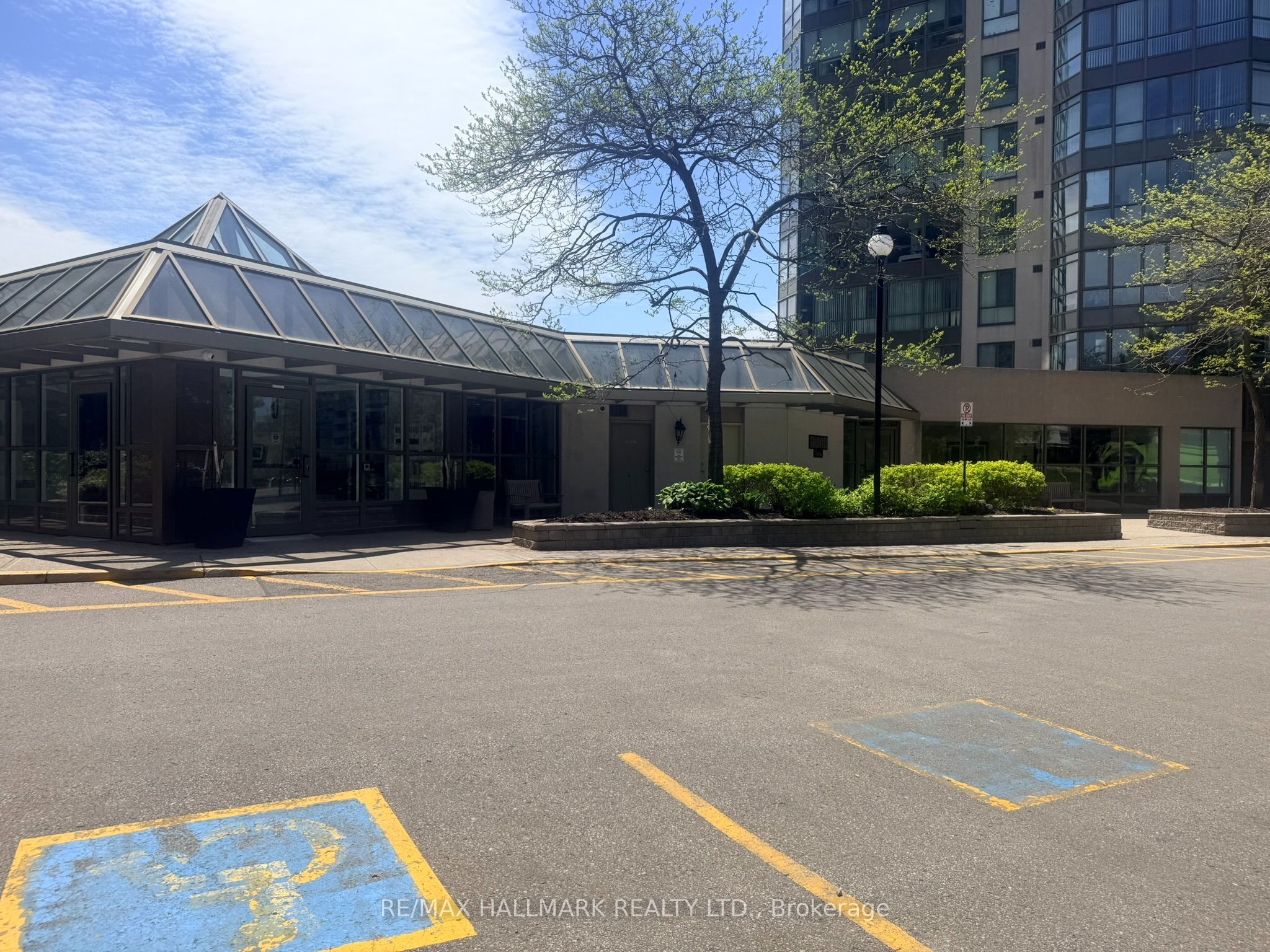 3231 Eglinton Avenue E 1105 Property Photo 2