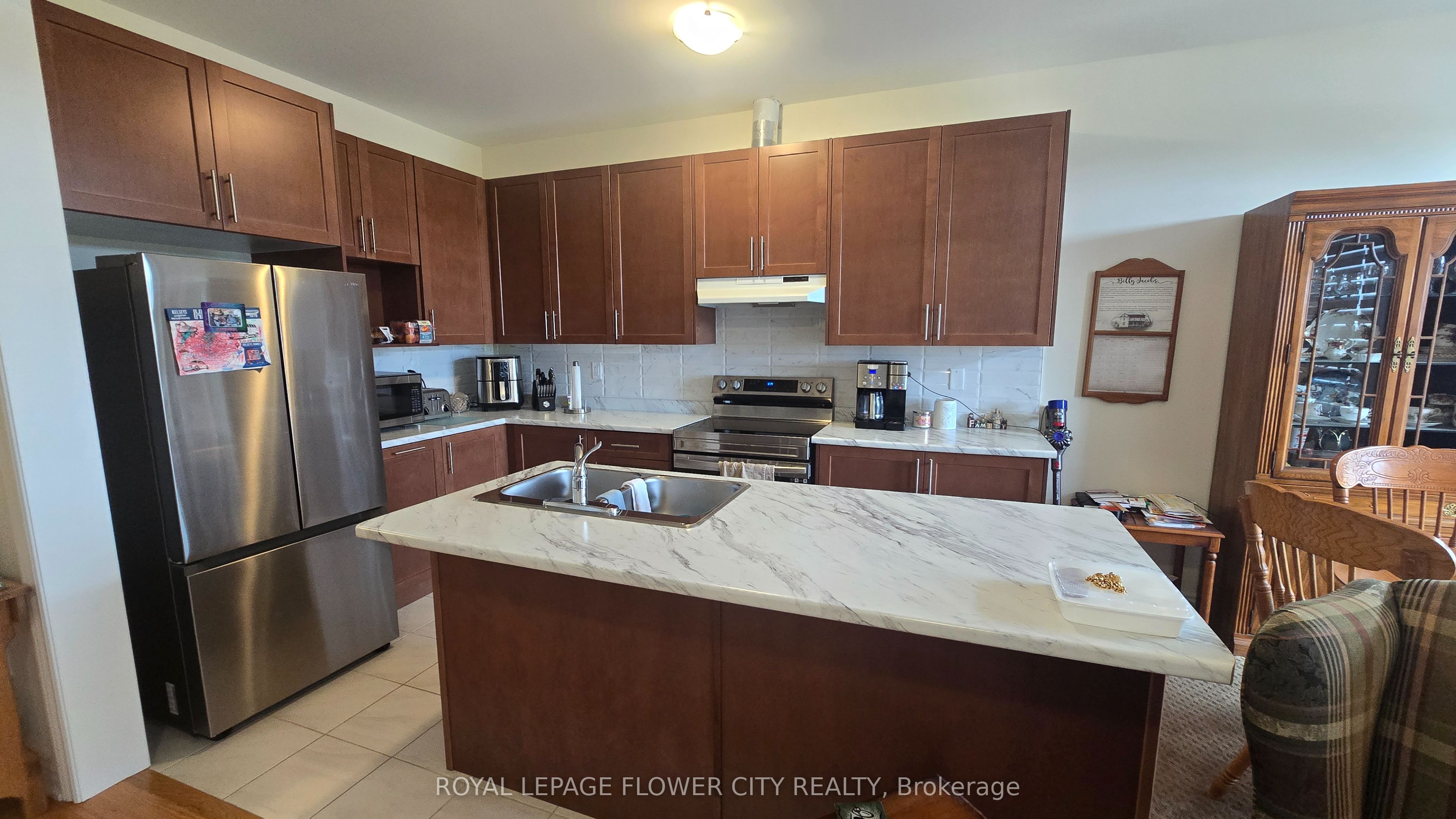 1241 Rexton Drive Property Photo 6