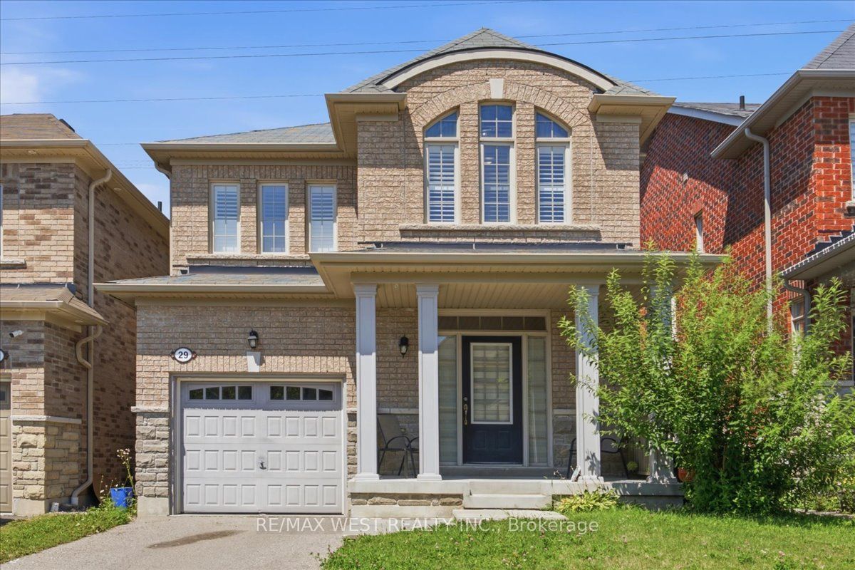 29 Stockell Crescent Property Photo 2