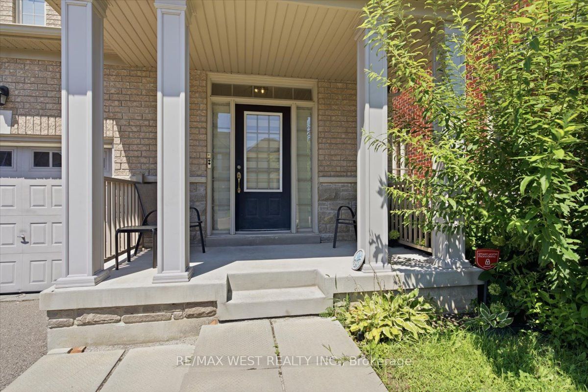 29 Stockell Crescent Property Photo 4