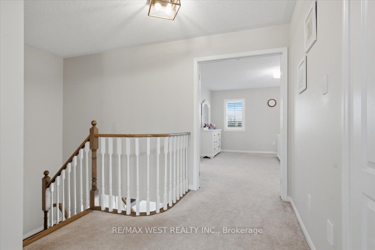 29 Stockell Crescent Property Photo 23