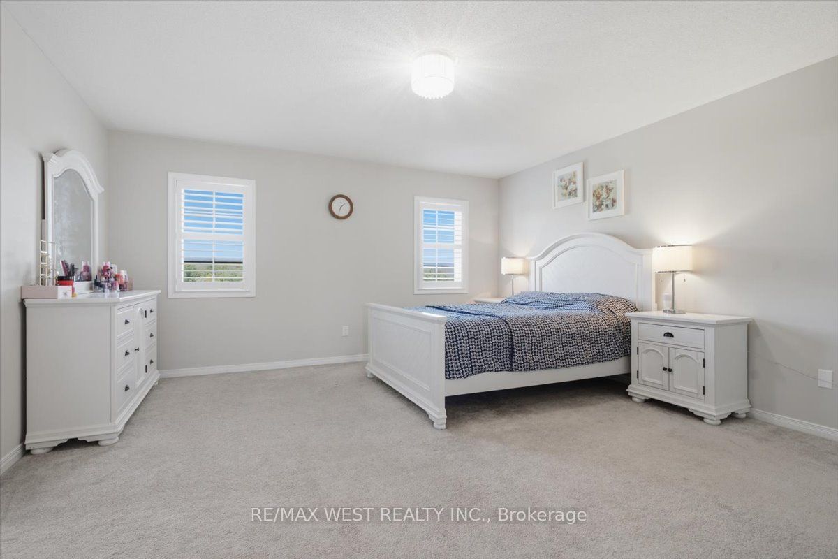 29 Stockell Crescent Property Photo 24