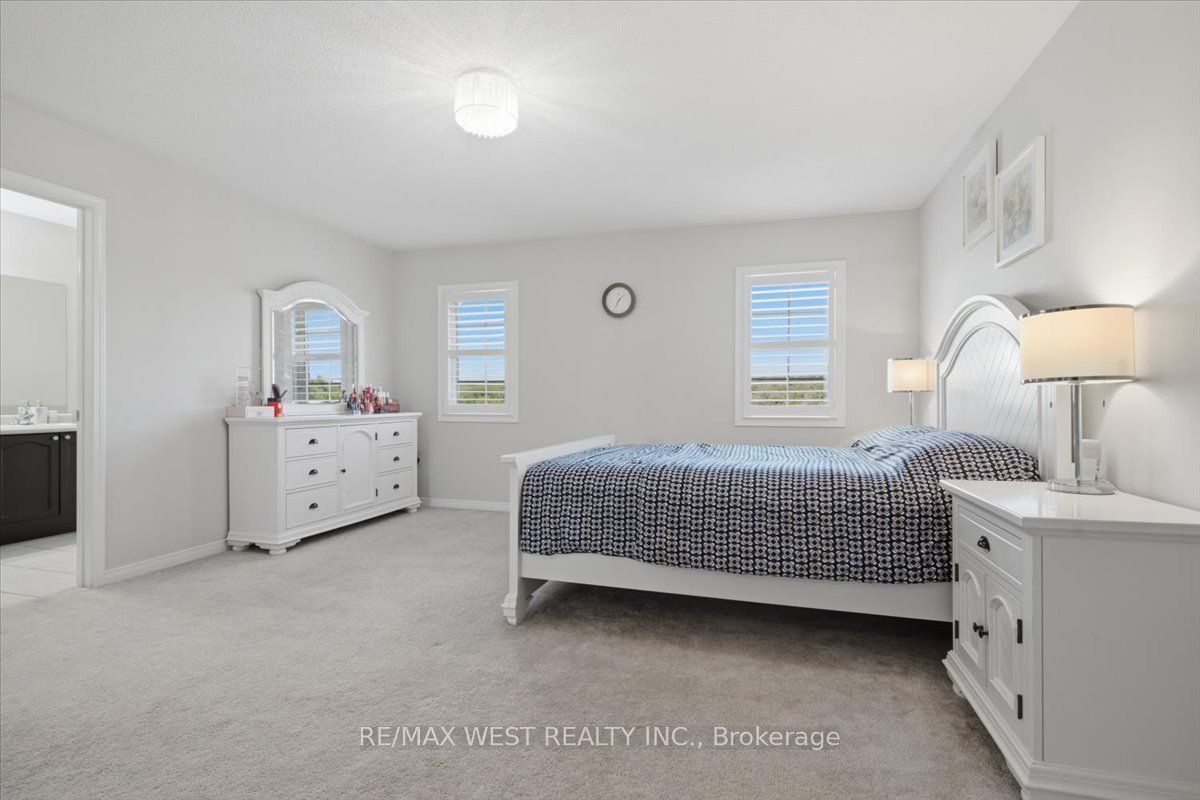 29 Stockell Crescent Property Photo 25