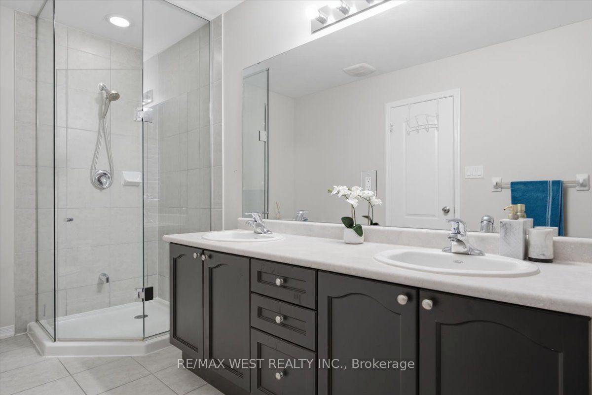 29 Stockell Crescent Property Photo 27