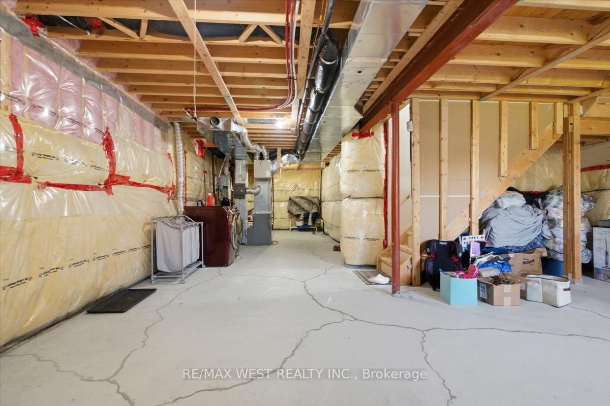 29 Stockell Crescent Property Photo 35
