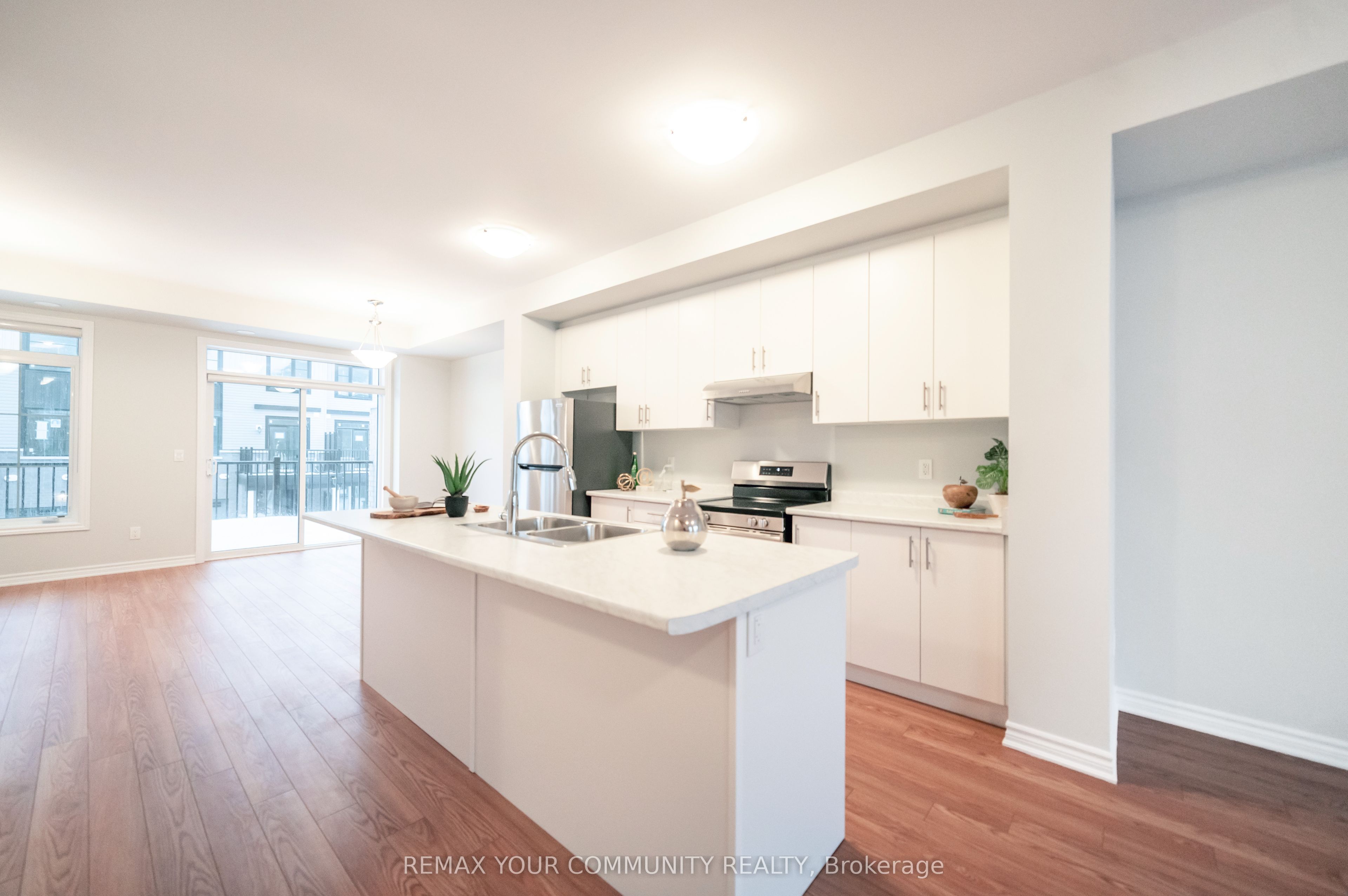 1028 Dyas Avenue Property Photo 8