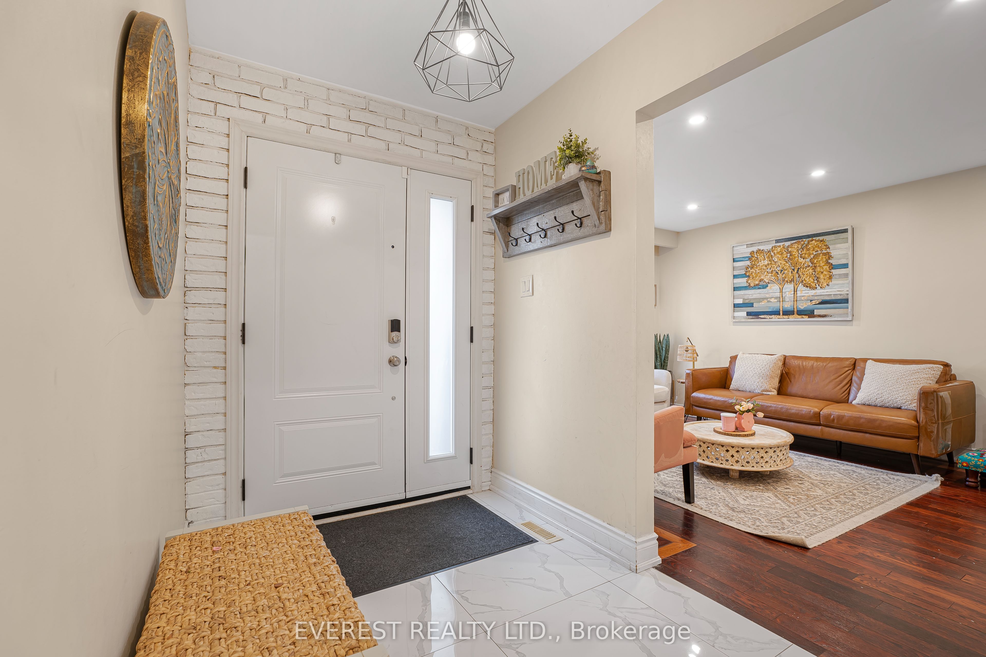 228 Michael Boulevard Property Photo 4