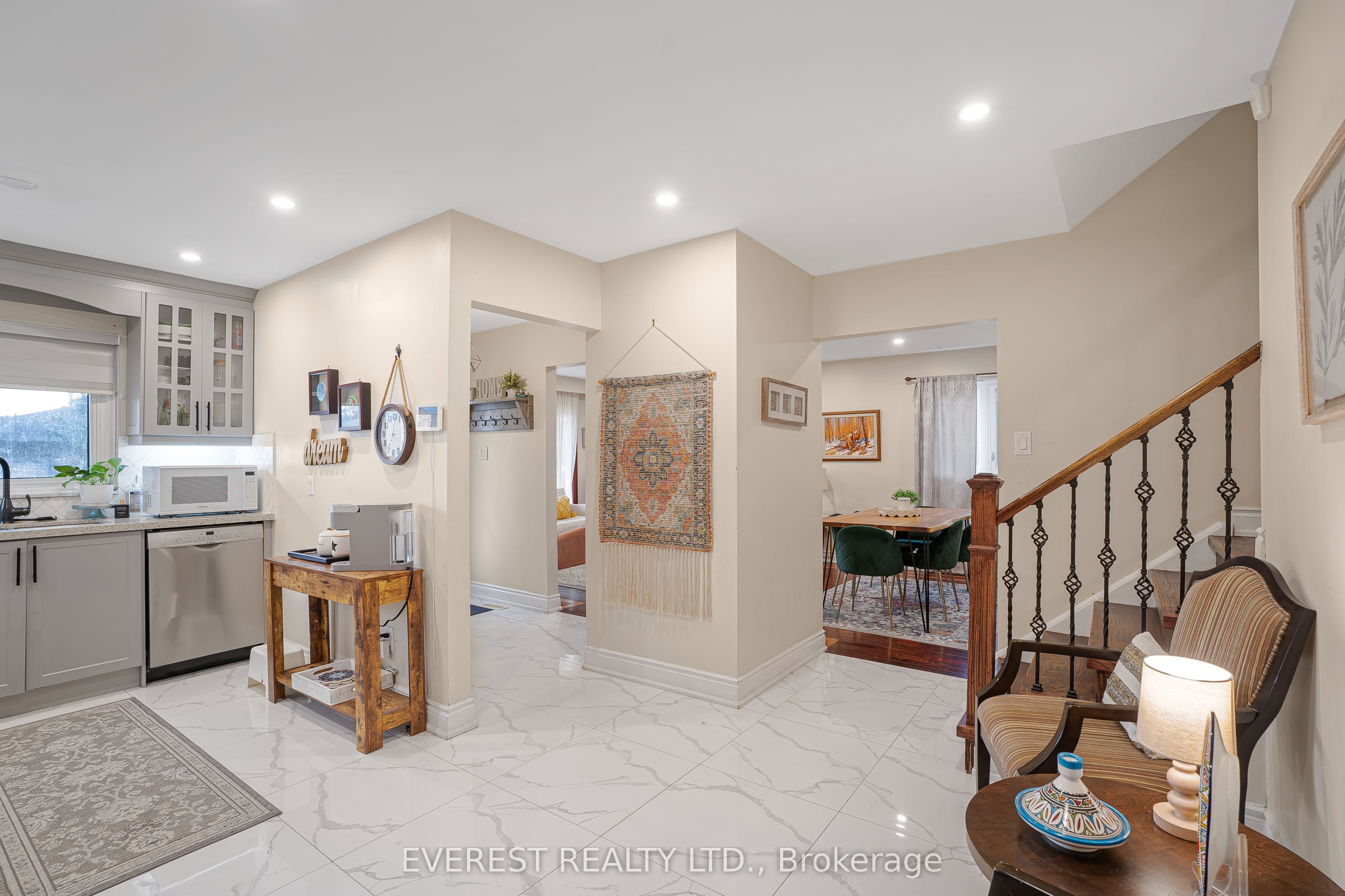 228 Michael Boulevard Property Photo 7