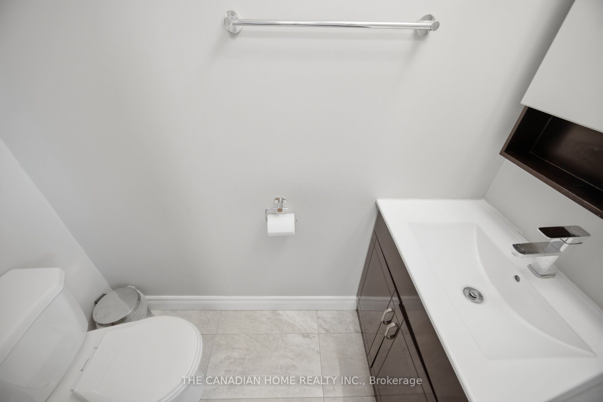 802 Brimorton Drive Property Photo 16