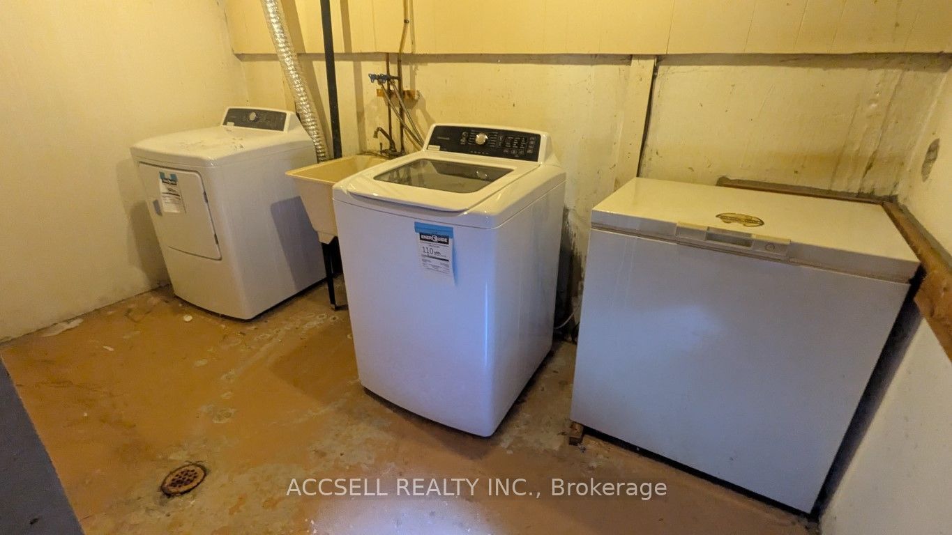 135 Placentia Boulevard Property Photo 7