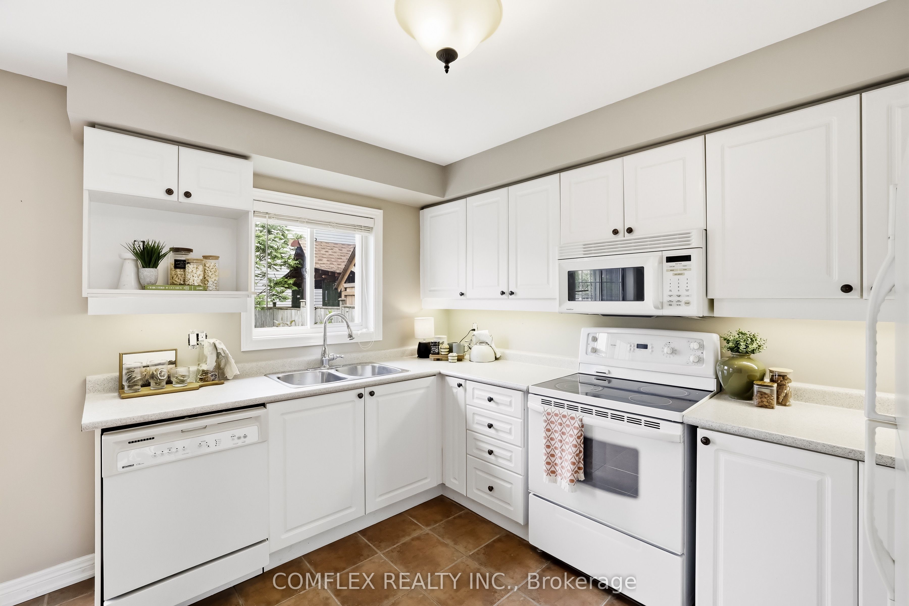 2 Armitage Crescent Property Photo 14