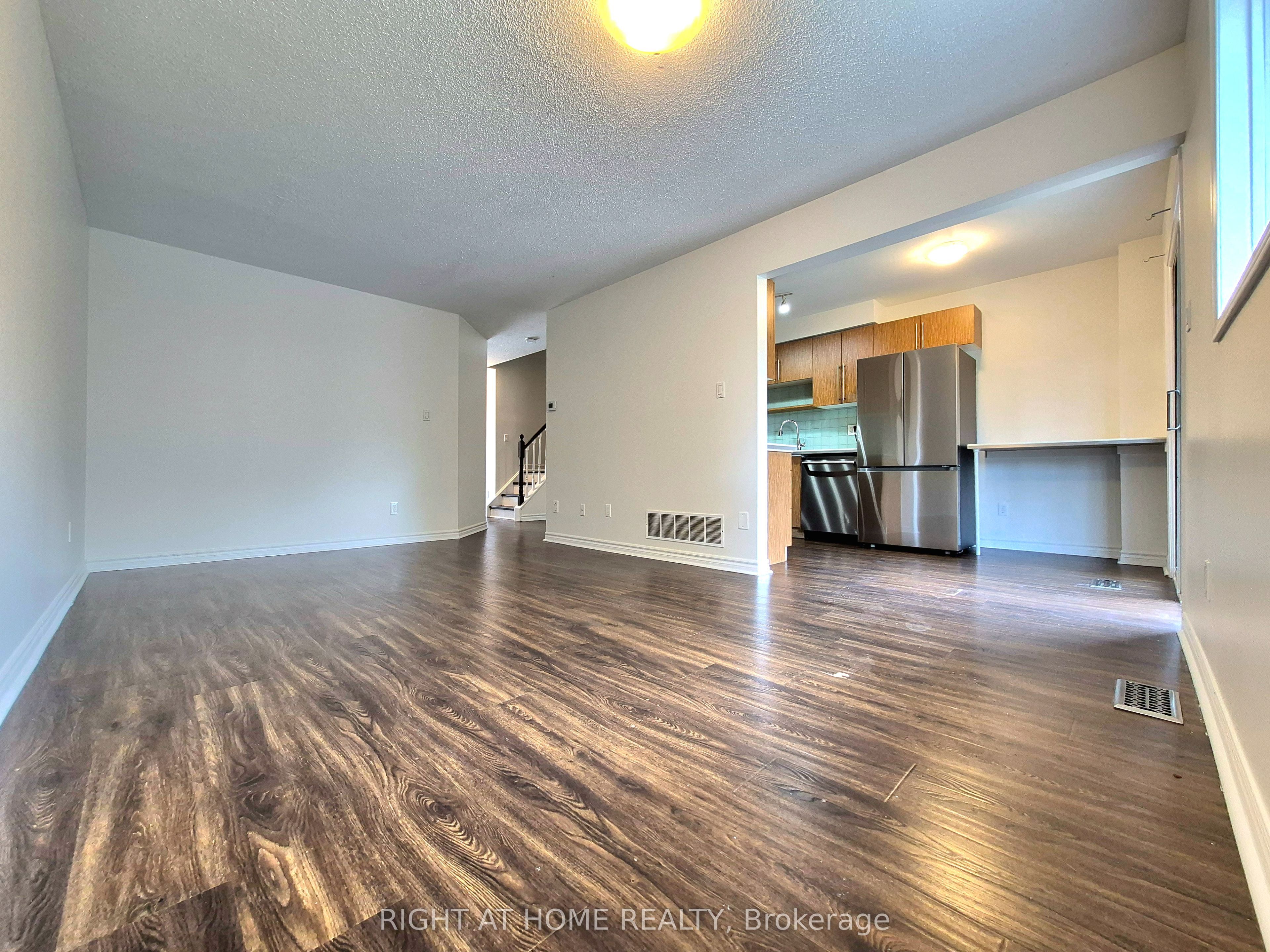 21 Mccullock Crescent Property Photo 6