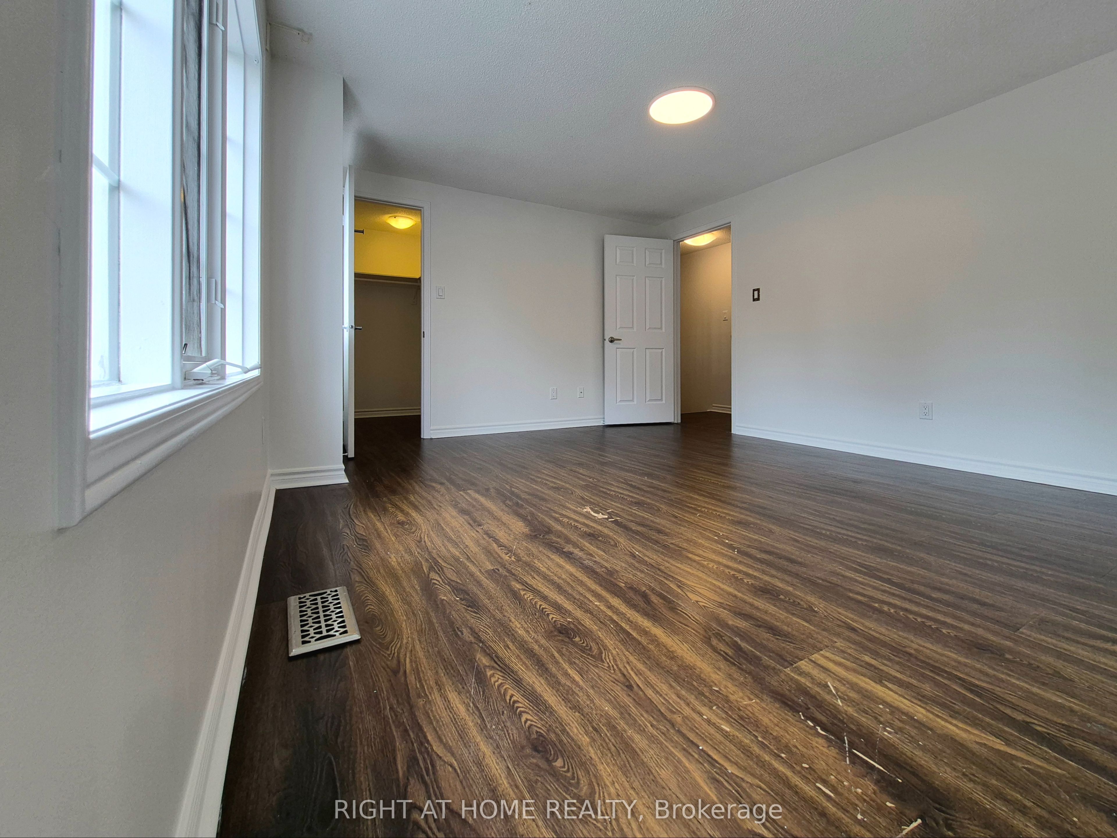 21 Mccullock Crescent Property Photo 17